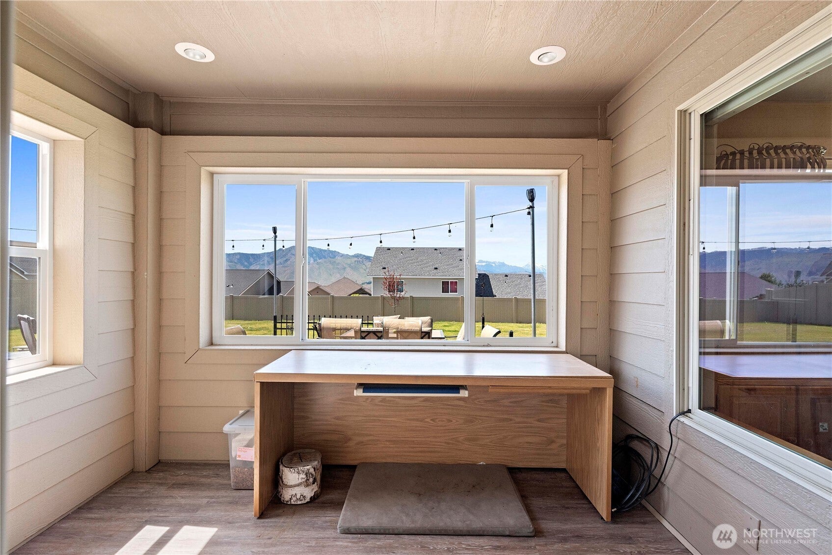 East Wenatchee, Washington, 98802, United States, 3 Bedrooms Bedrooms, ,3 BathroomsBathrooms,Residential,For Sale,1805668