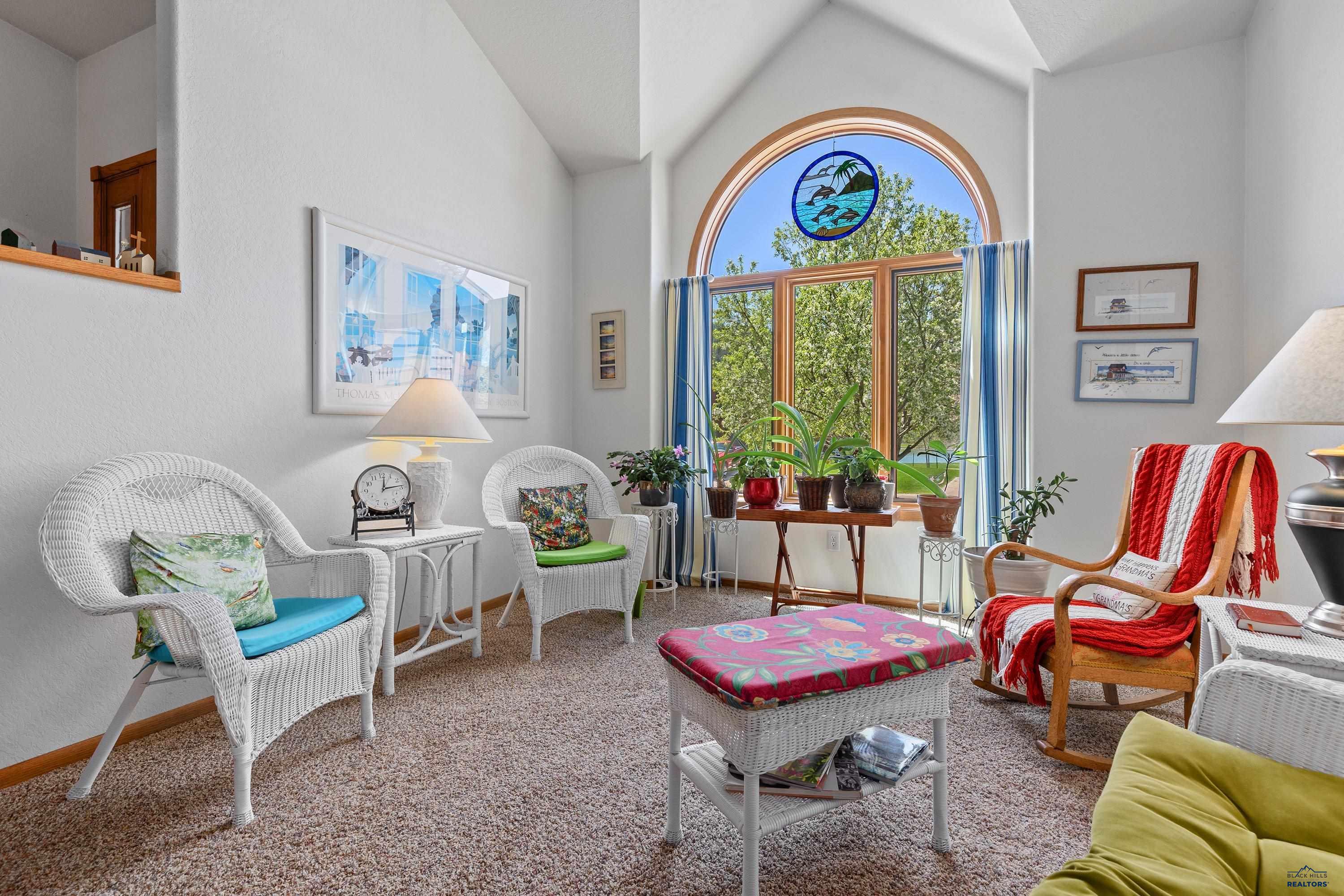 Rapid City, South Dakota, 57702, United States, 3 Bedrooms Bedrooms, ,3 BathroomsBathrooms,Residential,For Sale,1963226