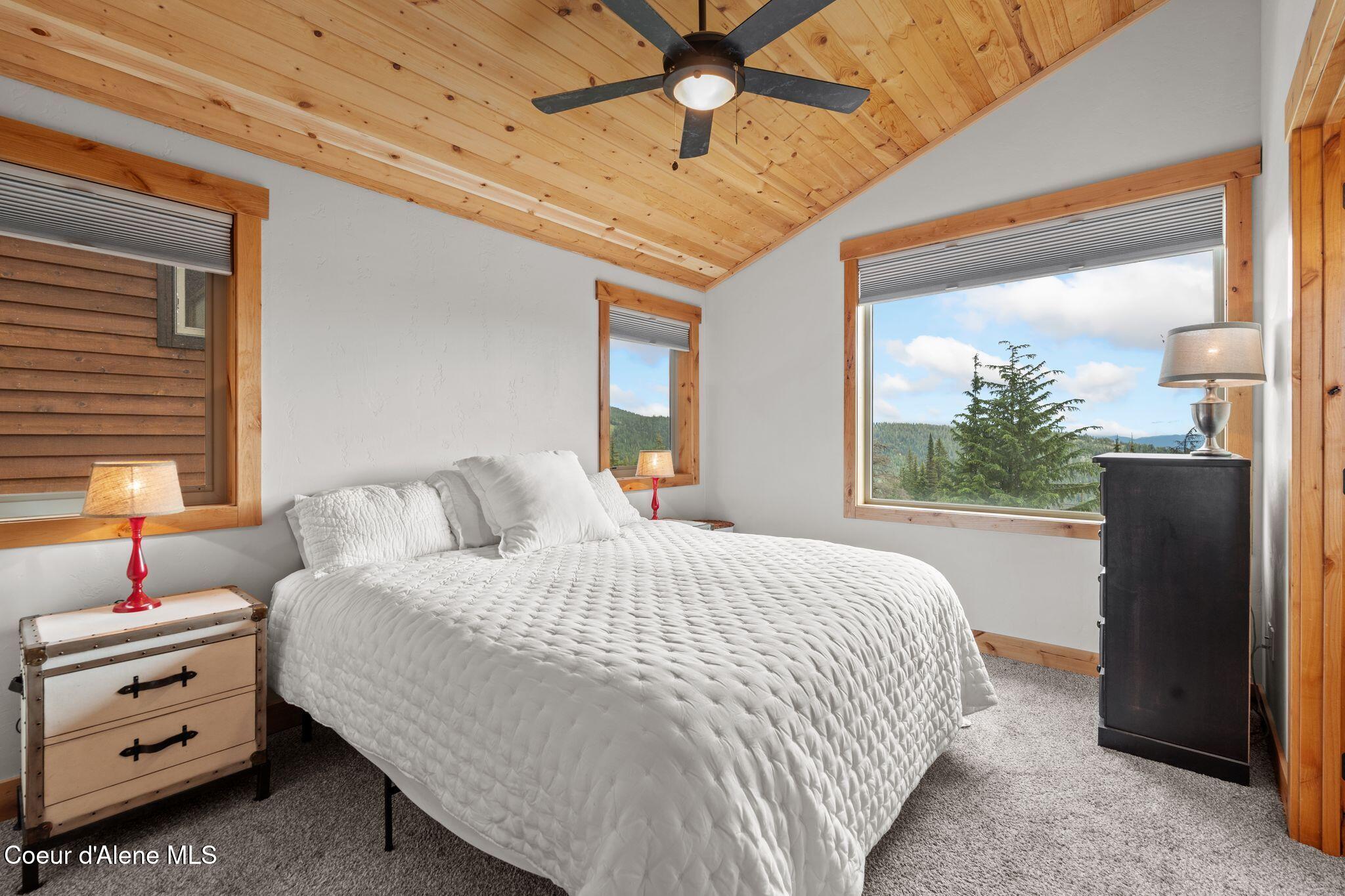 Sandpoint, Idaho, 83864, United States, 3 Bedrooms Bedrooms, ,3 BathroomsBathrooms,Residential,For Sale,1894320