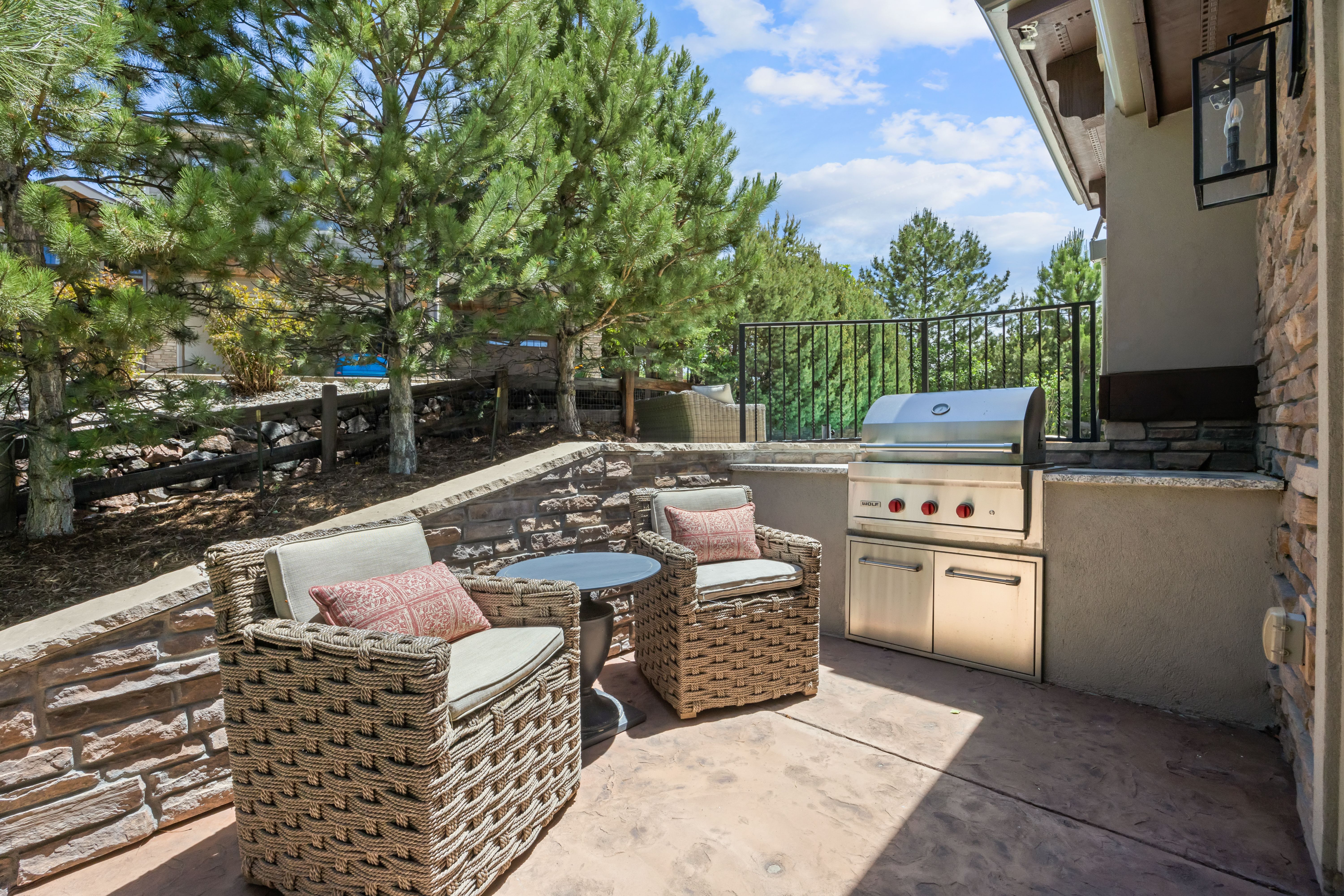  Outdoor Oasis Delivers an Unparalleled Lifestyle - 物件實景
