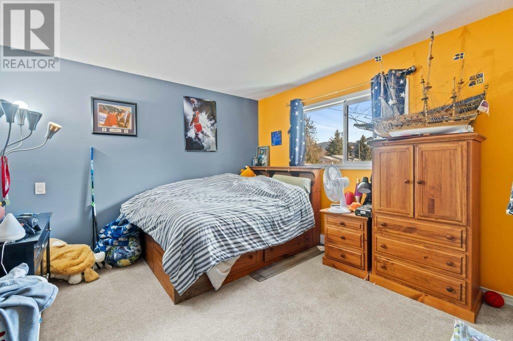 SICAMOUS, British Columbia, V0E 2V0, CA, 4 Bedrooms Bedrooms, ,2 BathroomsBathrooms,Residential,For Sale,1838473