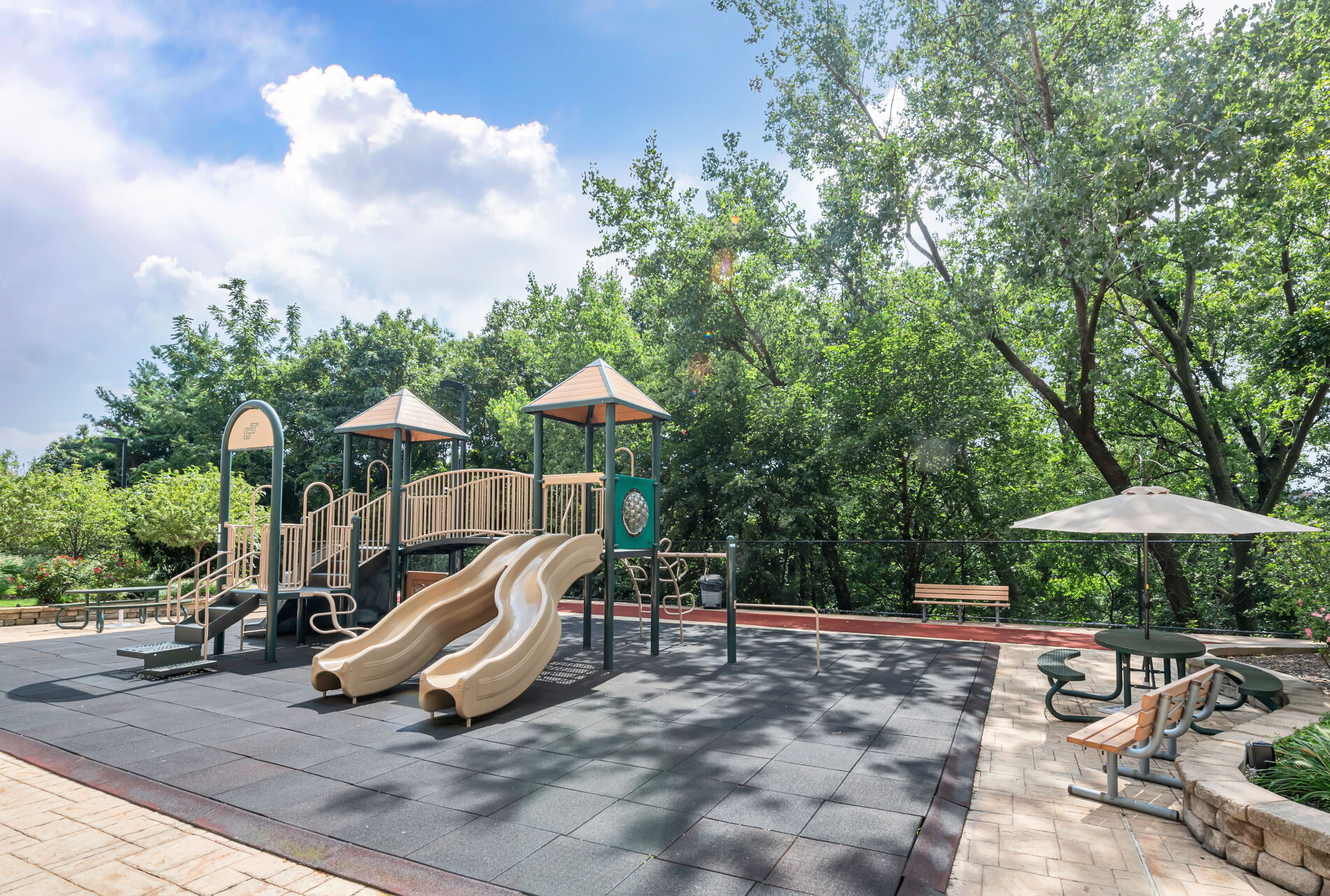  1512 Palisade Avenue, Fort Lee, NJ, 07024 - 物件實景