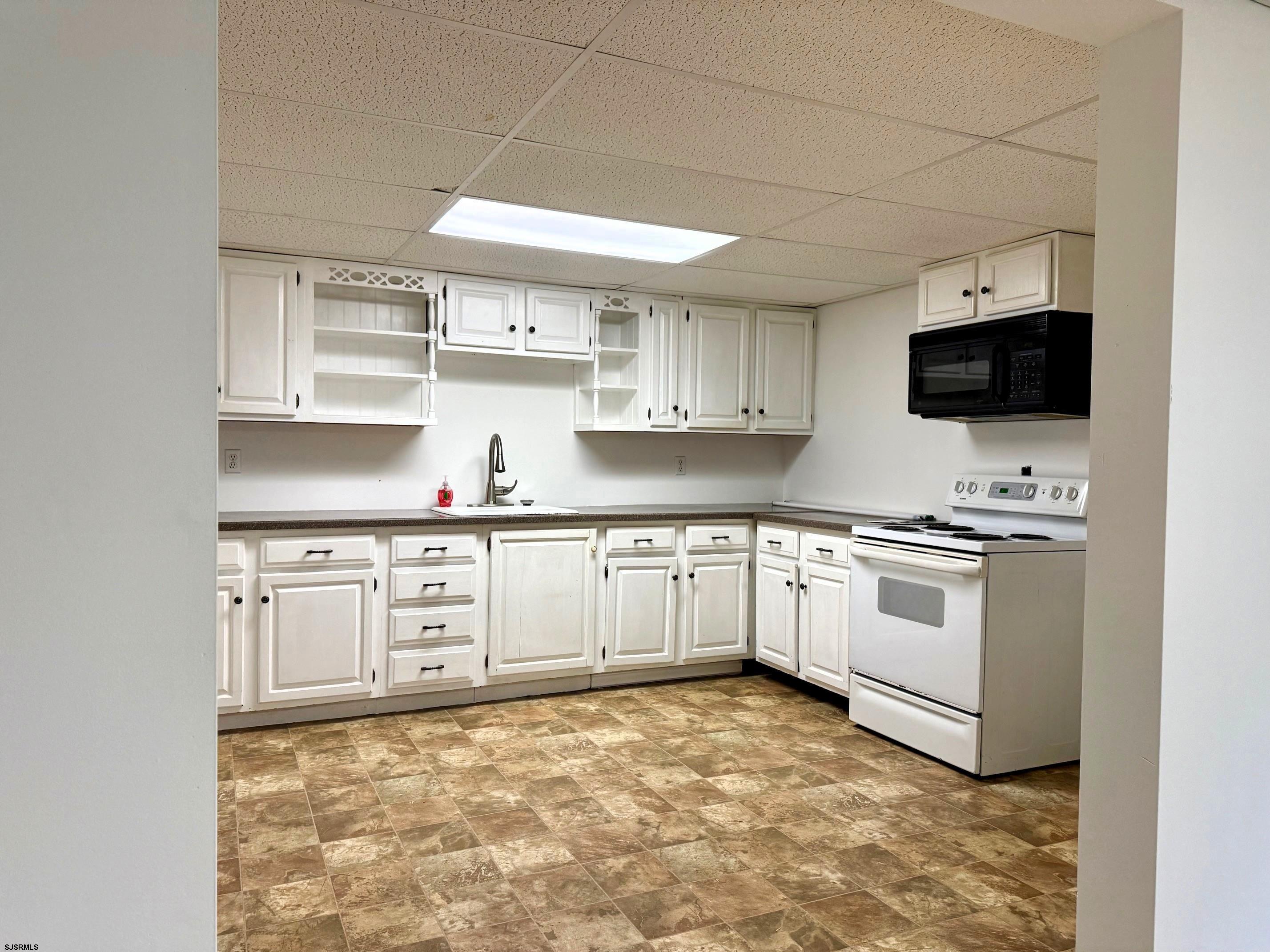 Woodbine Borough, New Jersey, 08270, United States, 3 Bedrooms Bedrooms, ,4 BathroomsBathrooms,Residential,For Sale,1891104