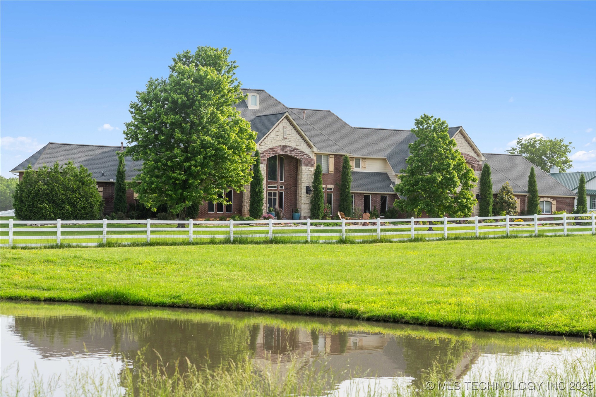 Bixby, Oklahoma, 74008, United States, 4 Bedrooms Bedrooms, ,5 BathroomsBathrooms,Residential,For Sale,1837310