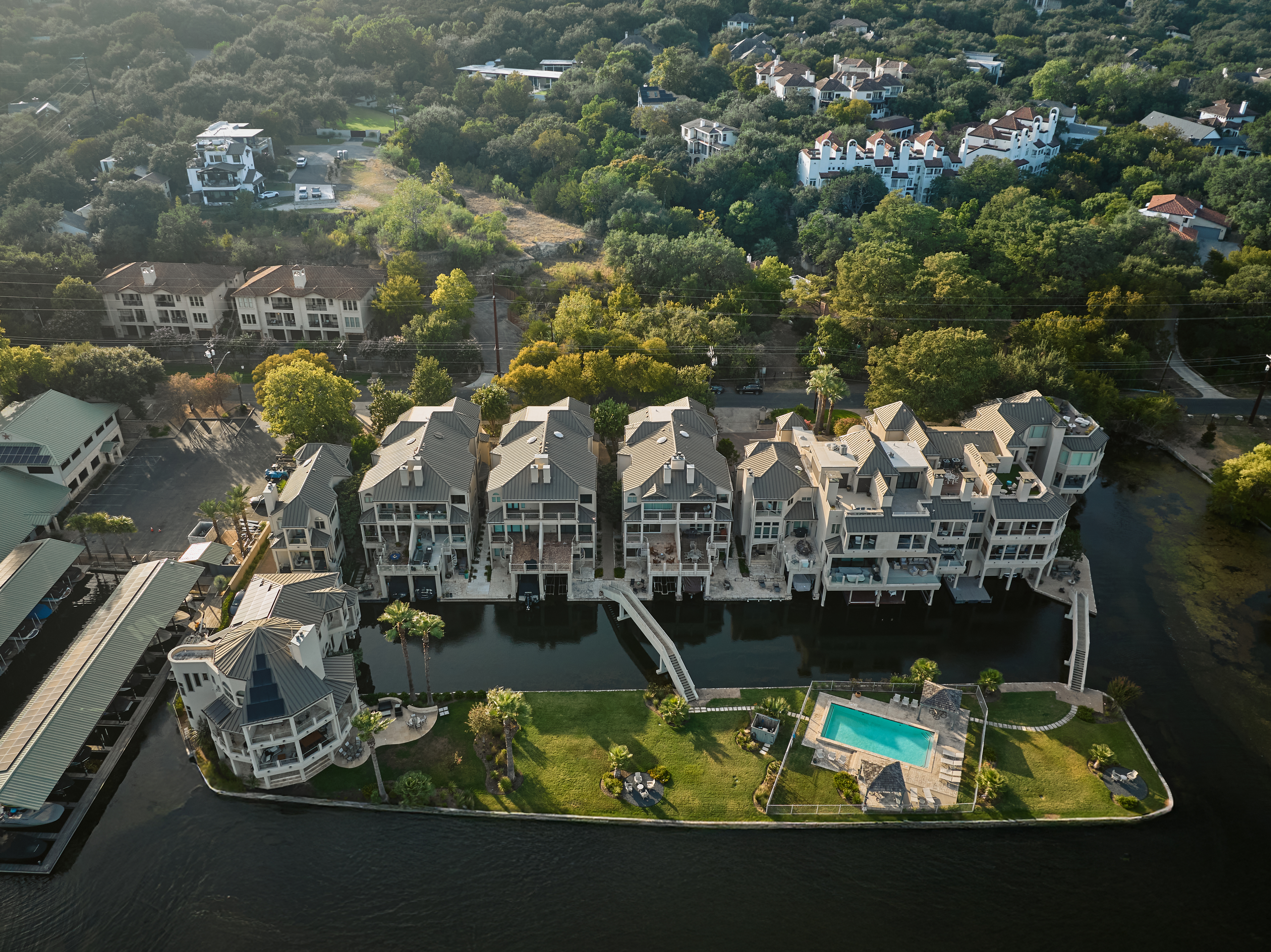  Lake Austin Peninsula Waterfront Townhome - 物件實景