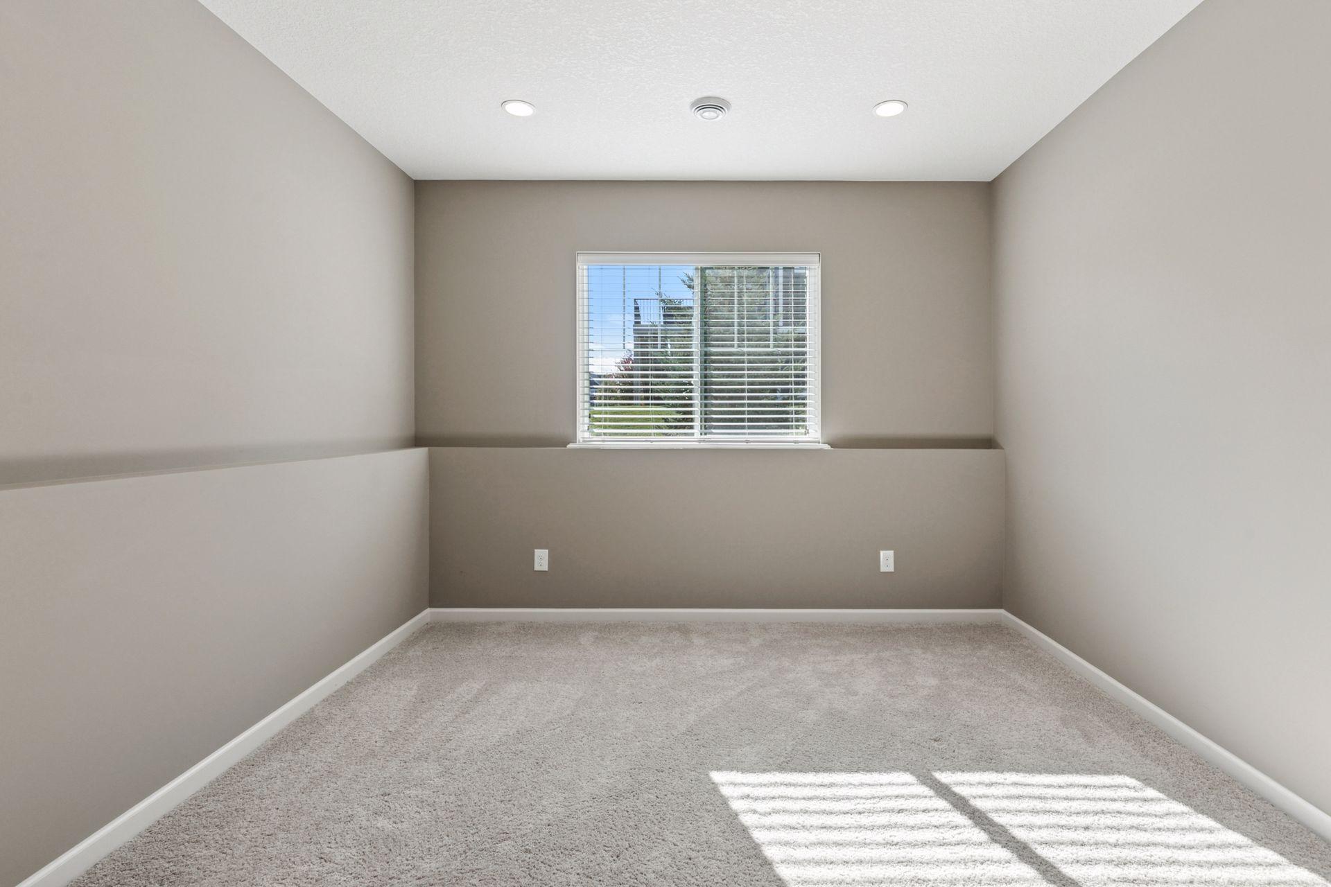 Lakeville, Minnesota, 55044, United States, 3 Bedrooms Bedrooms, ,2 BathroomsBathrooms,Residential,For Sale,1971412