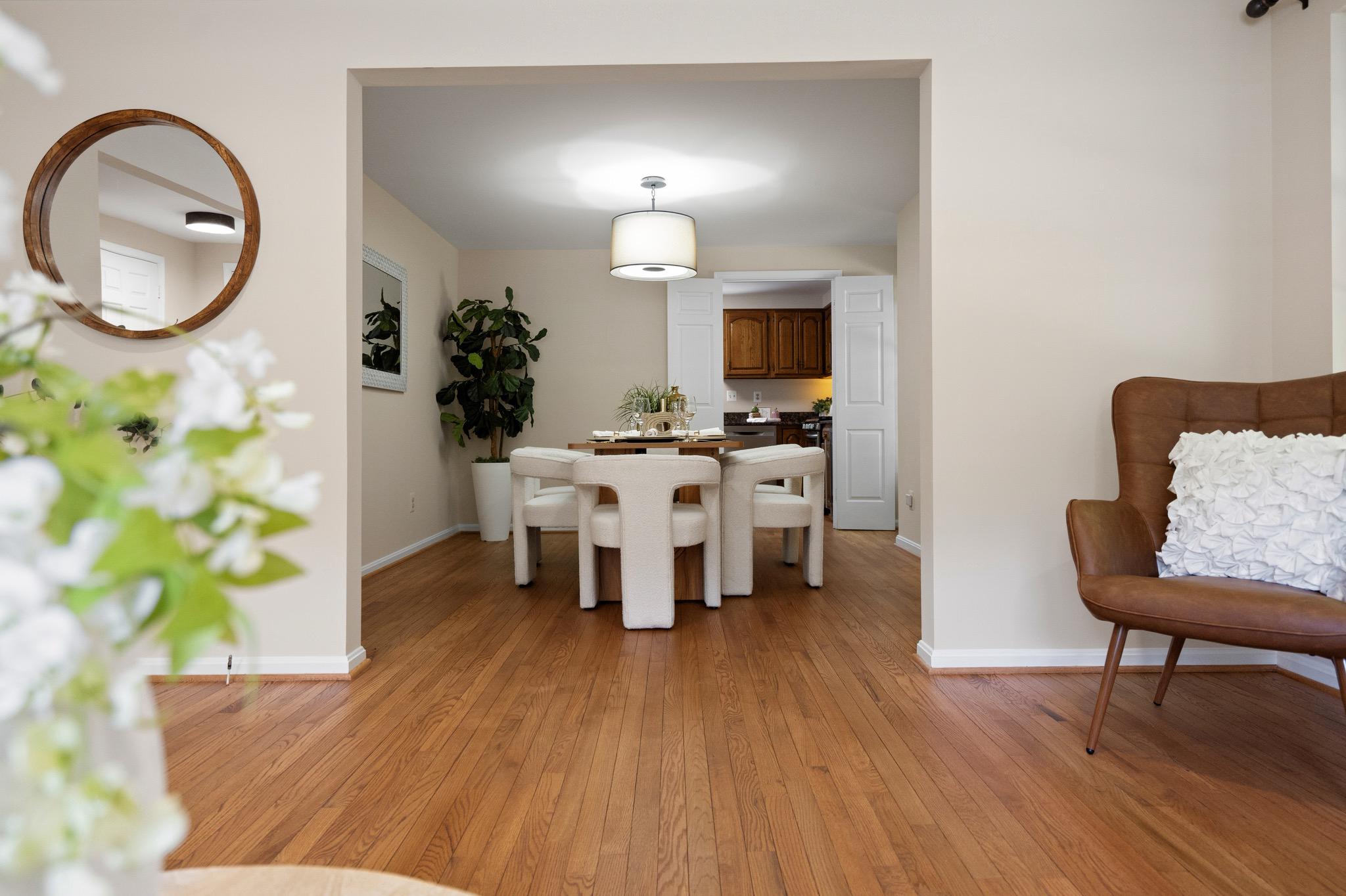  8943 Park Forest Drive, Springfield, VA, 22152 - 物件實景