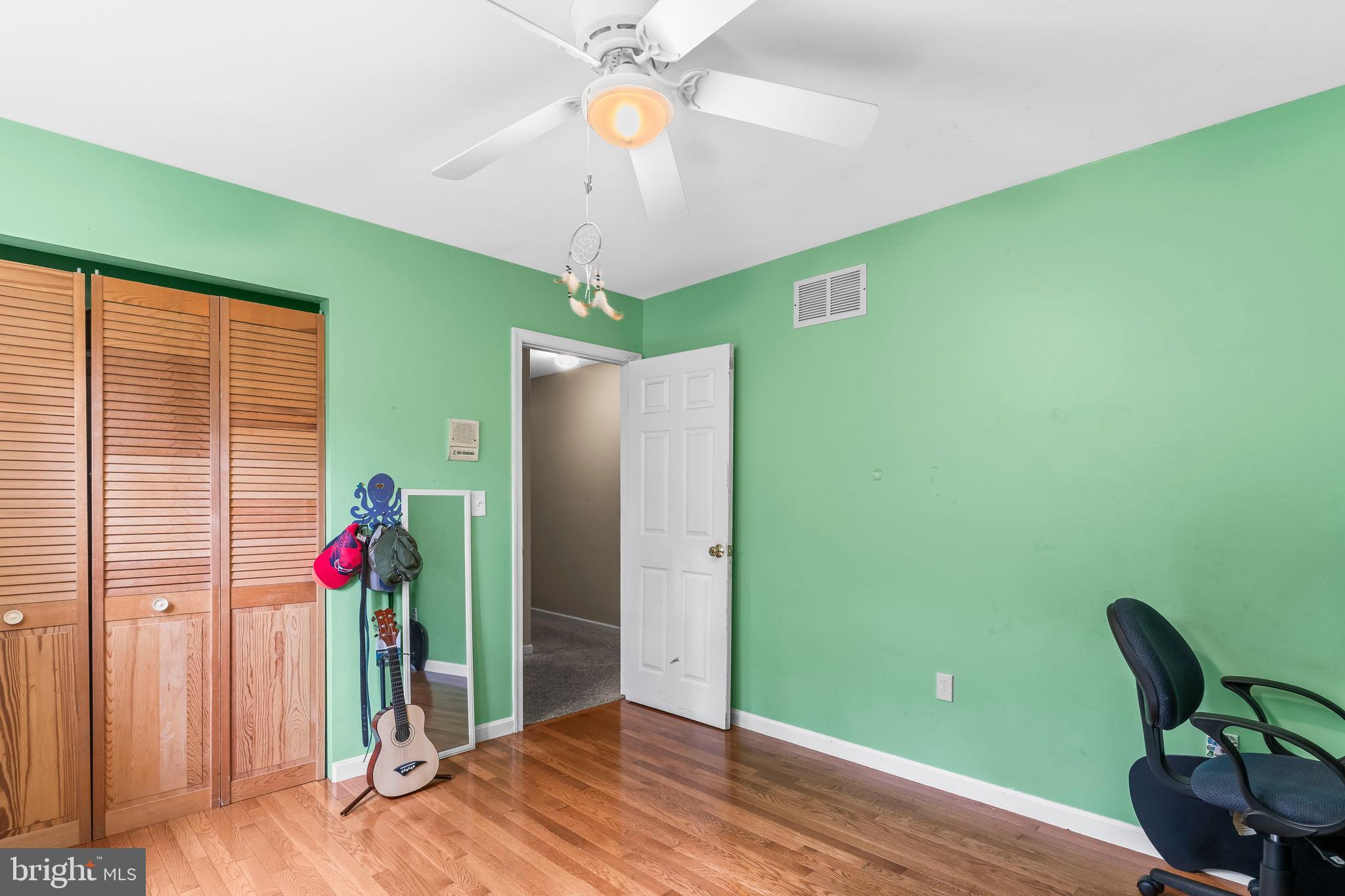 Huntingtown, Maryland, 20639, United States, 5 Bedrooms Bedrooms, ,3 BathroomsBathrooms,Residential,For Sale,1977077