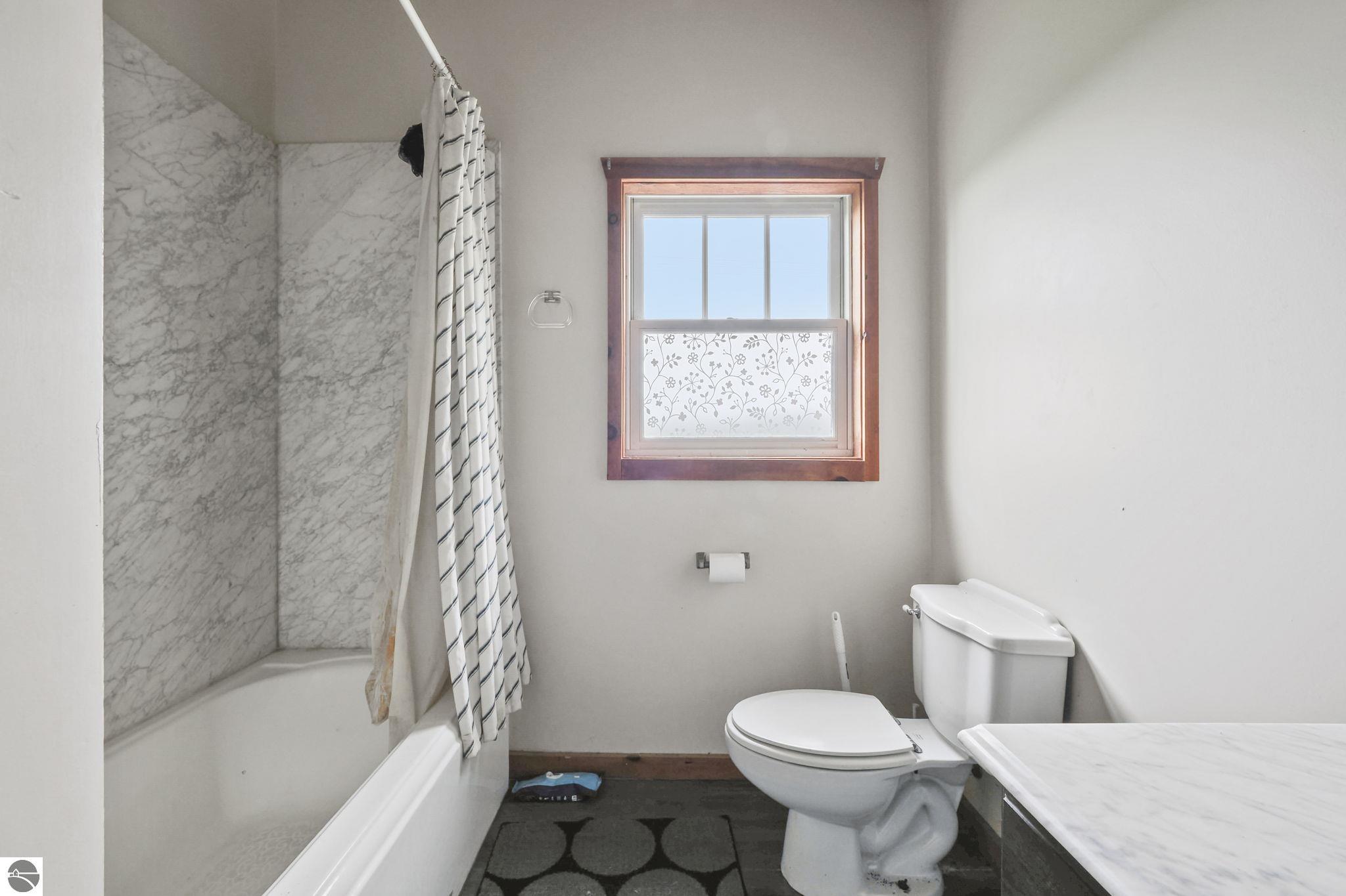 Traverse City, Michigan, 49686, United States, 3 Bedrooms Bedrooms, ,1 BathroomBathrooms,Residential,For Sale,1847565
