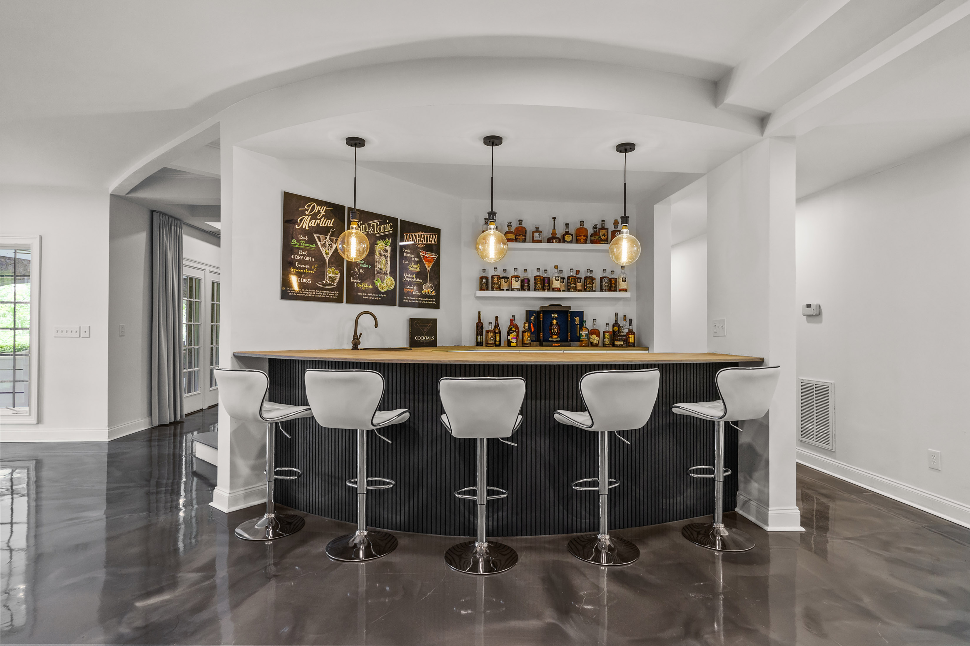  Experience Elevated Living in this Exceptional Estate-Style Residence - 物件實景