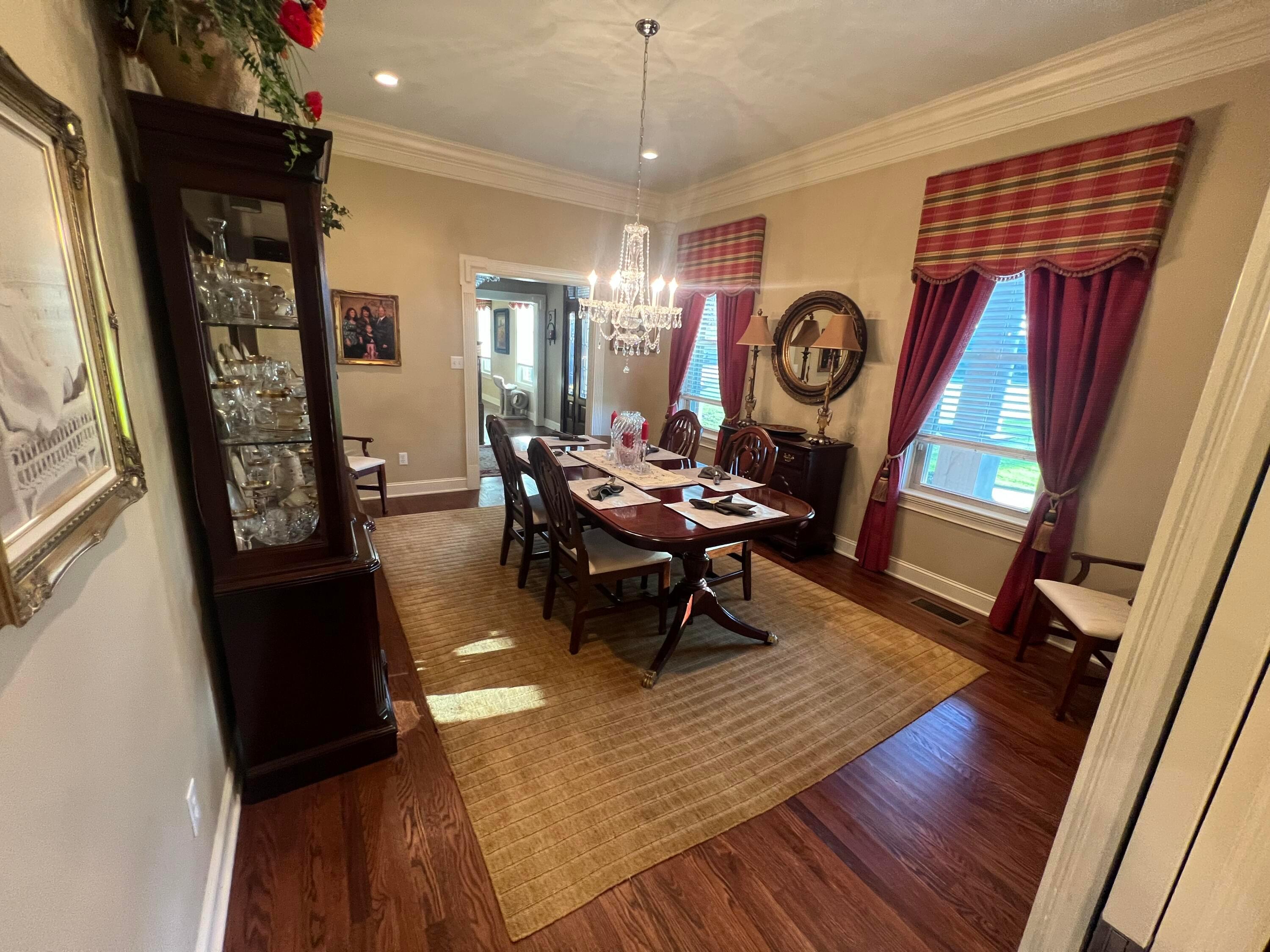 Tupelo, Mississippi, 38801, United States, 4 Bedrooms Bedrooms, ,6 BathroomsBathrooms,Residential,For Sale,1787715
