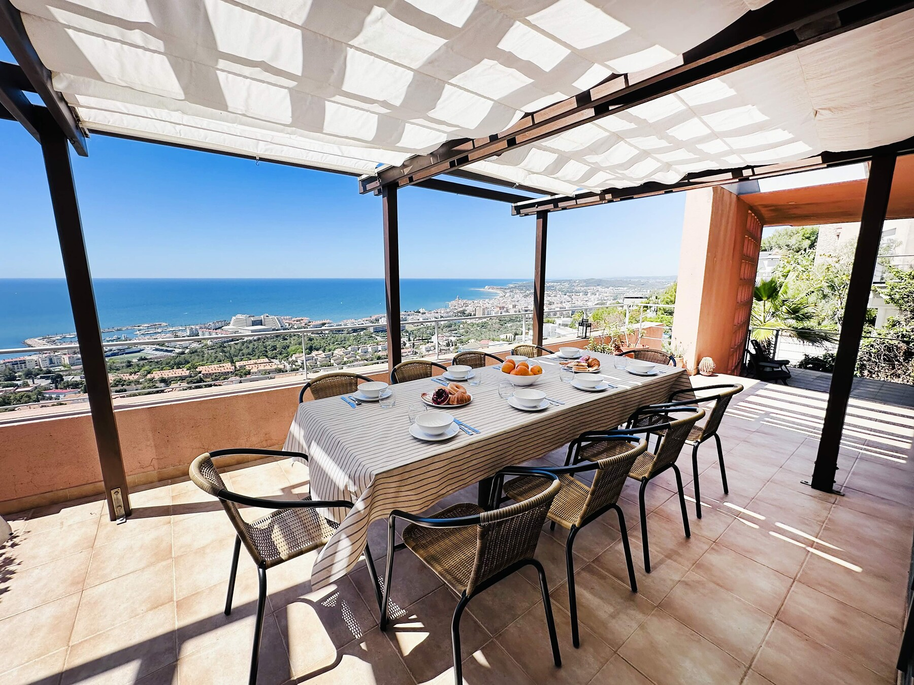 Large south facing villa with breathtaking sea views in Levantina - 物件實景