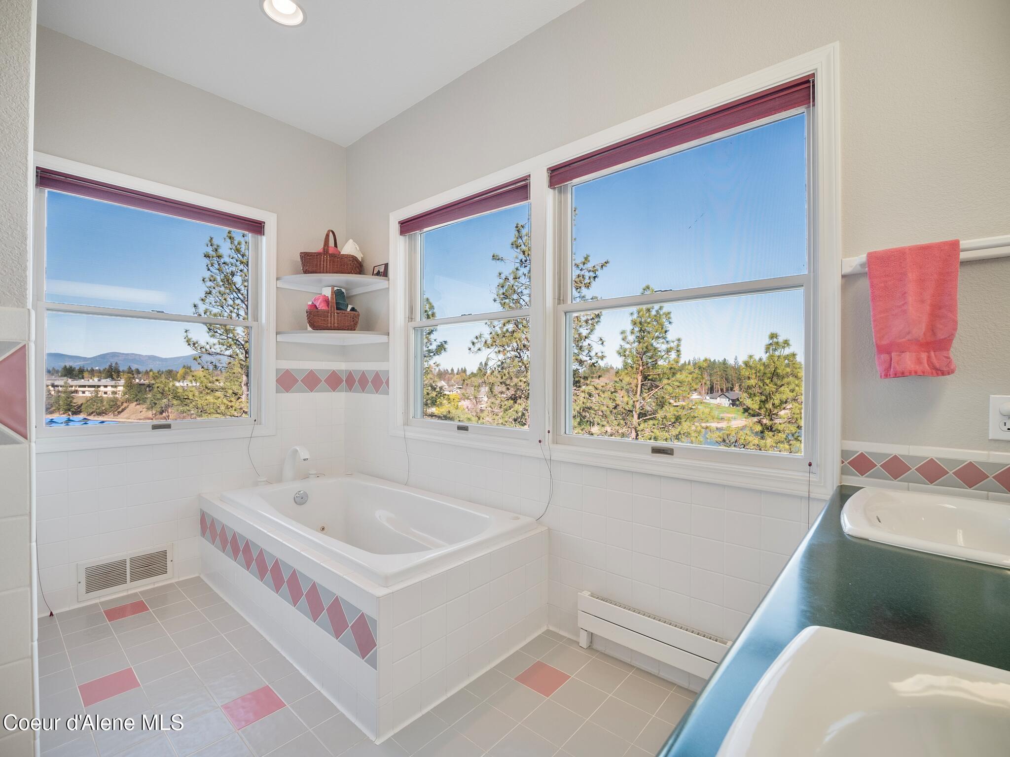 Post Falls, Idaho, 83854, United States, 4 Bedrooms Bedrooms, ,2 BathroomsBathrooms,Residential,For Sale,1939483