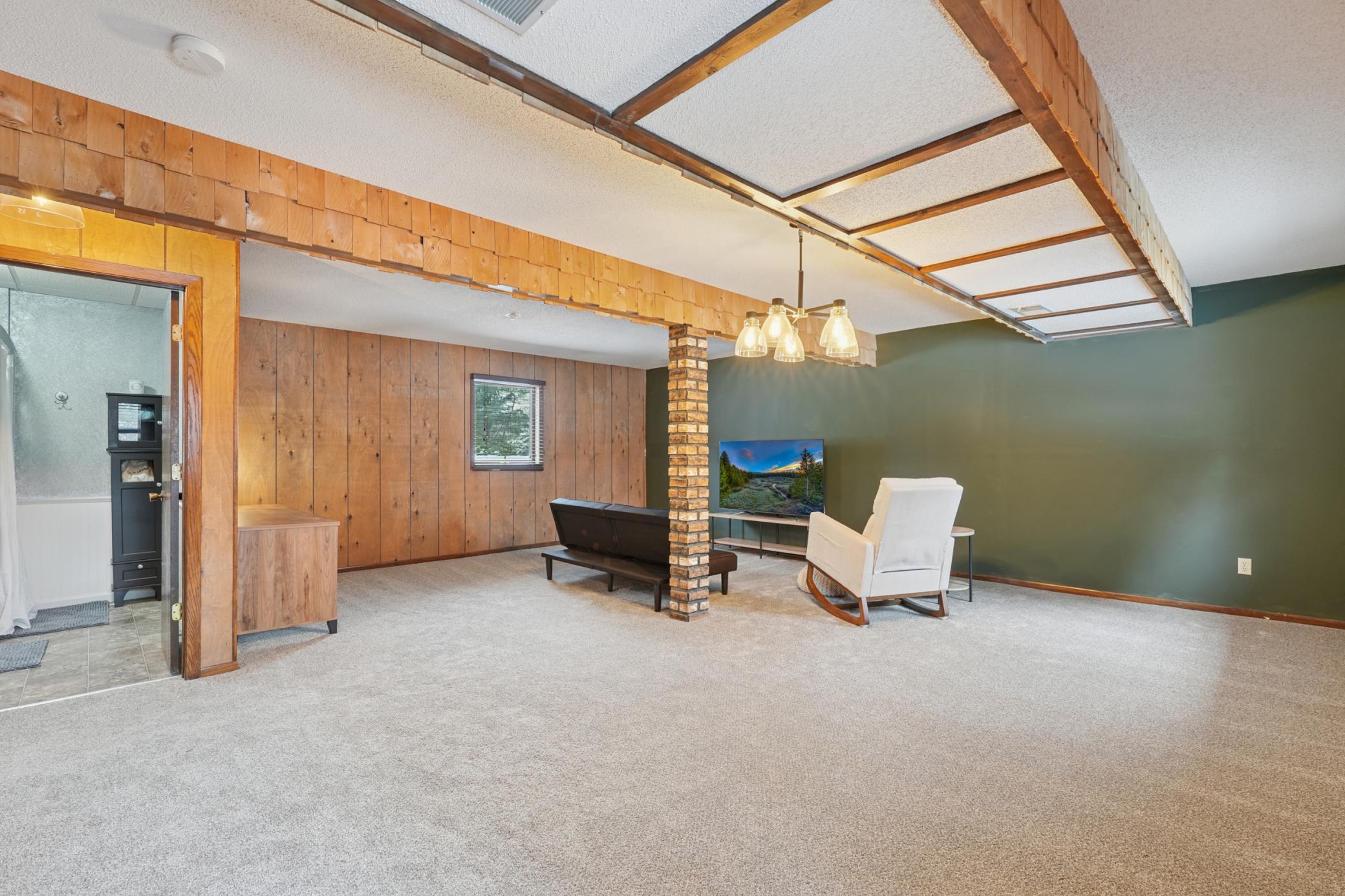 Hudson, Wisconsin, 54016, United States, 3 Bedrooms Bedrooms, ,1 BathroomBathrooms,Residential,For Sale,2002060