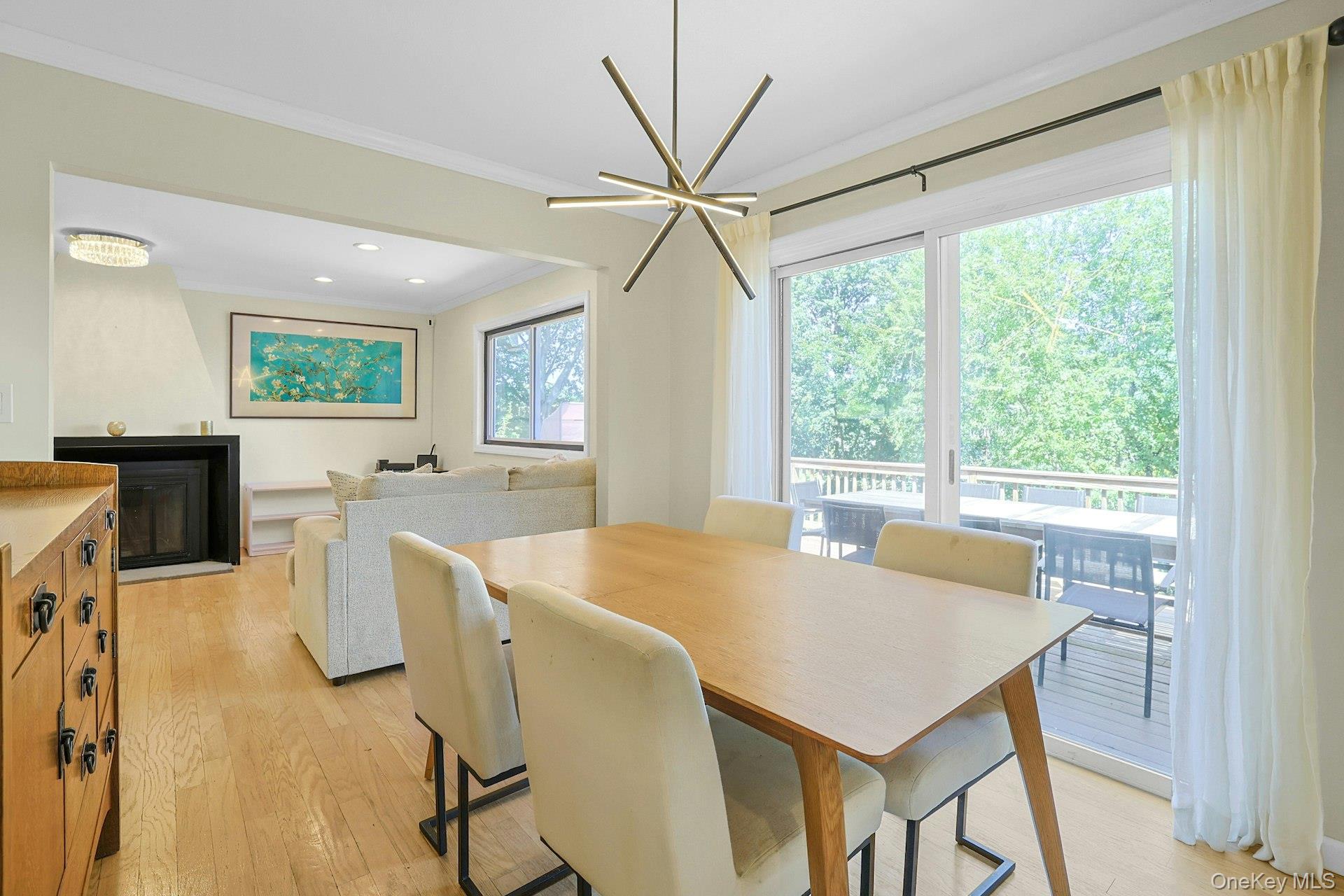 Tarrytown, New York, 10591, United States, 4 Bedrooms Bedrooms, ,3 BathroomsBathrooms,Residential,For Sale,1939396