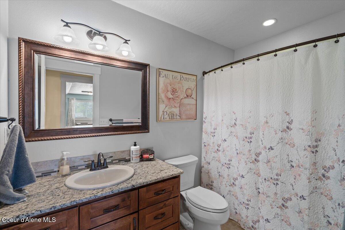 Hayden, Idaho, 83835, United States, 4 Bedrooms Bedrooms, ,3 BathroomsBathrooms,Residential,For Sale,1879599