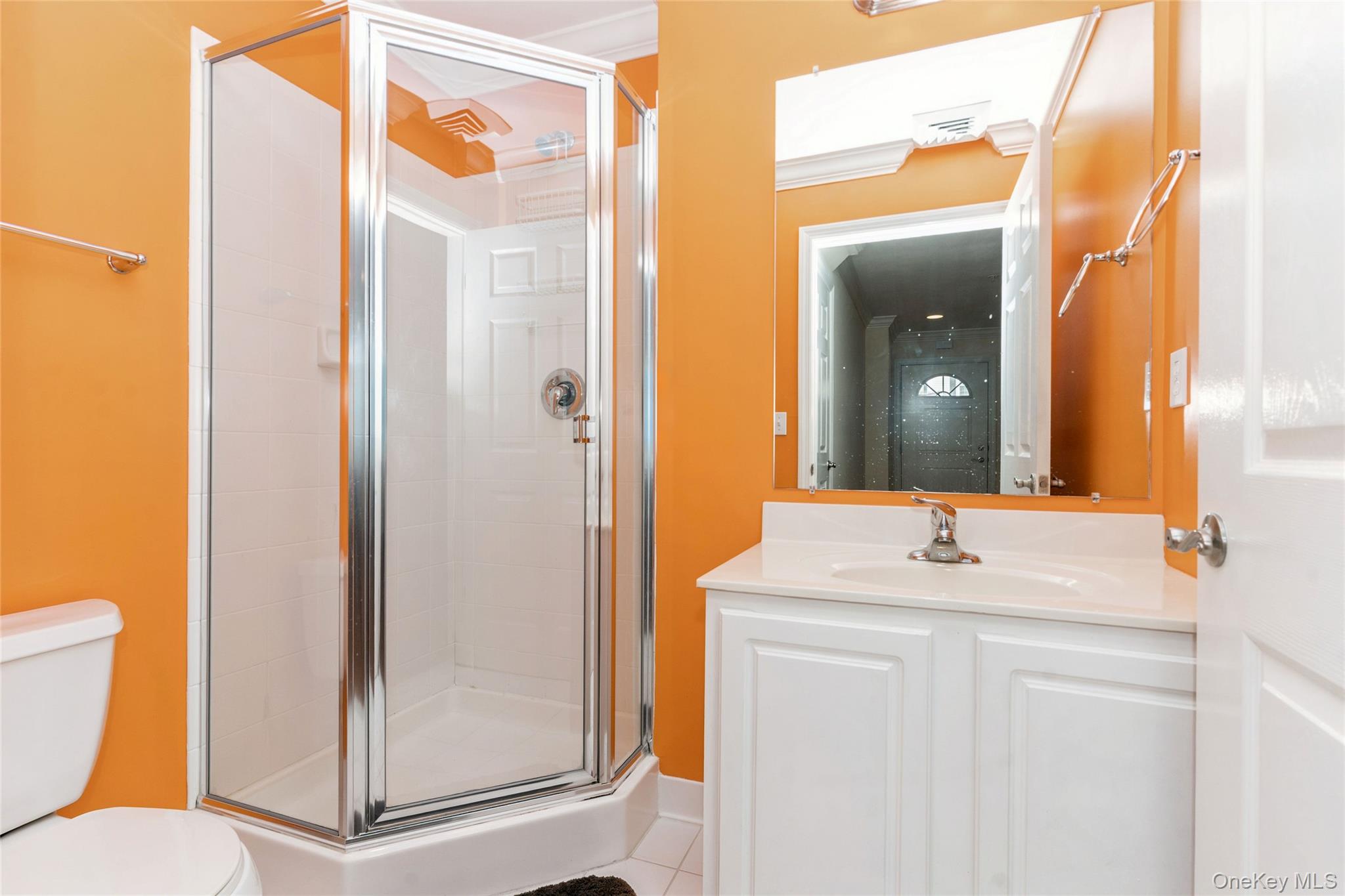 Valley Stream, New York, 11580, United States, 2 Bedrooms Bedrooms, ,2 BathroomsBathrooms,Residential,For Sale,1925470