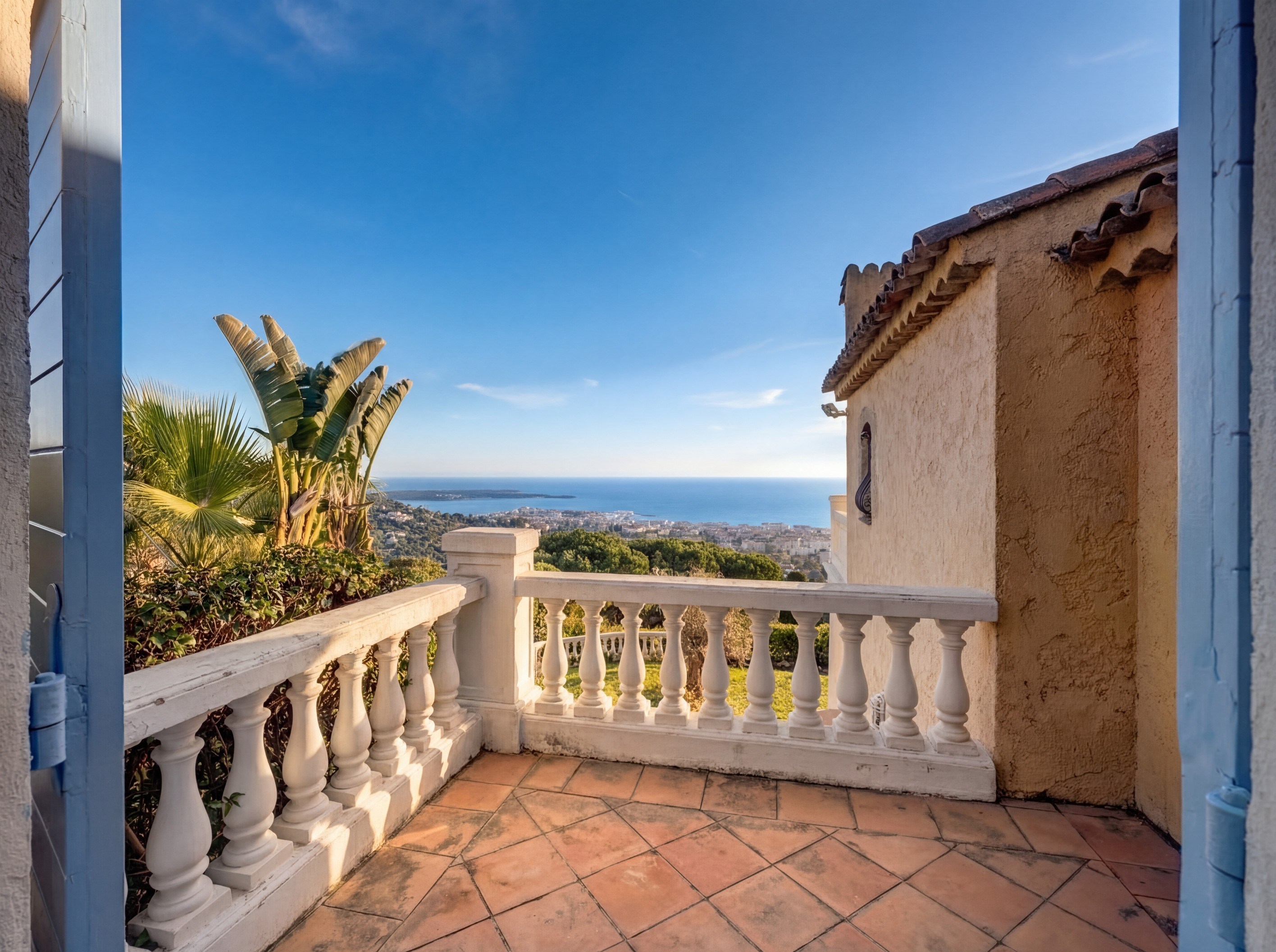  Cannes villa with panoramic sea views over the Bay and Lérins Islands in secure… - 物件實景