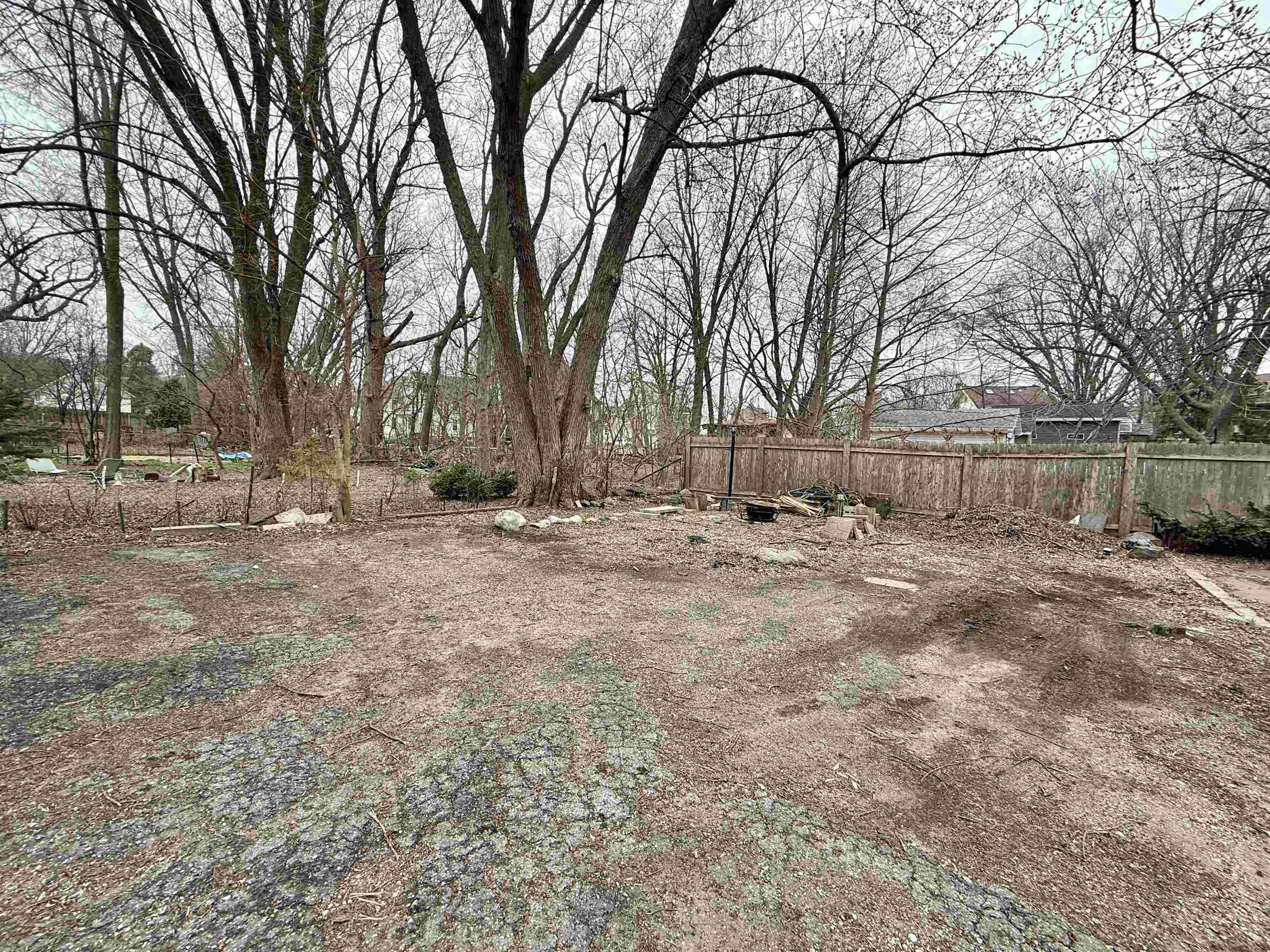 Madison, Wisconsin, 53703, United States, 5 Bedrooms Bedrooms, ,2 BathroomsBathrooms,Residential,For Sale,1979001