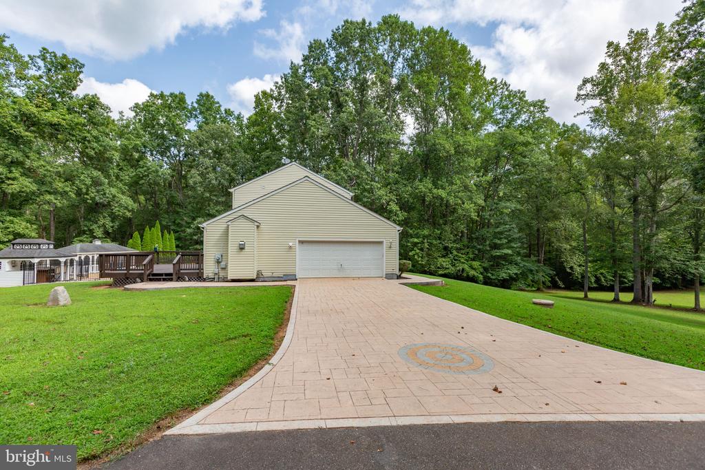 Fredericksburg, Virginia, 22406, United States, 4 Bedrooms Bedrooms, ,3 BathroomsBathrooms,Residential,For Sale,1914060