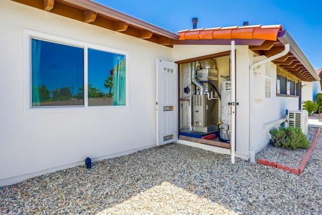San Diego, California, 92128, United States, 2 Bedrooms Bedrooms, ,2 BathroomsBathrooms,Residential,For Sale,1937769