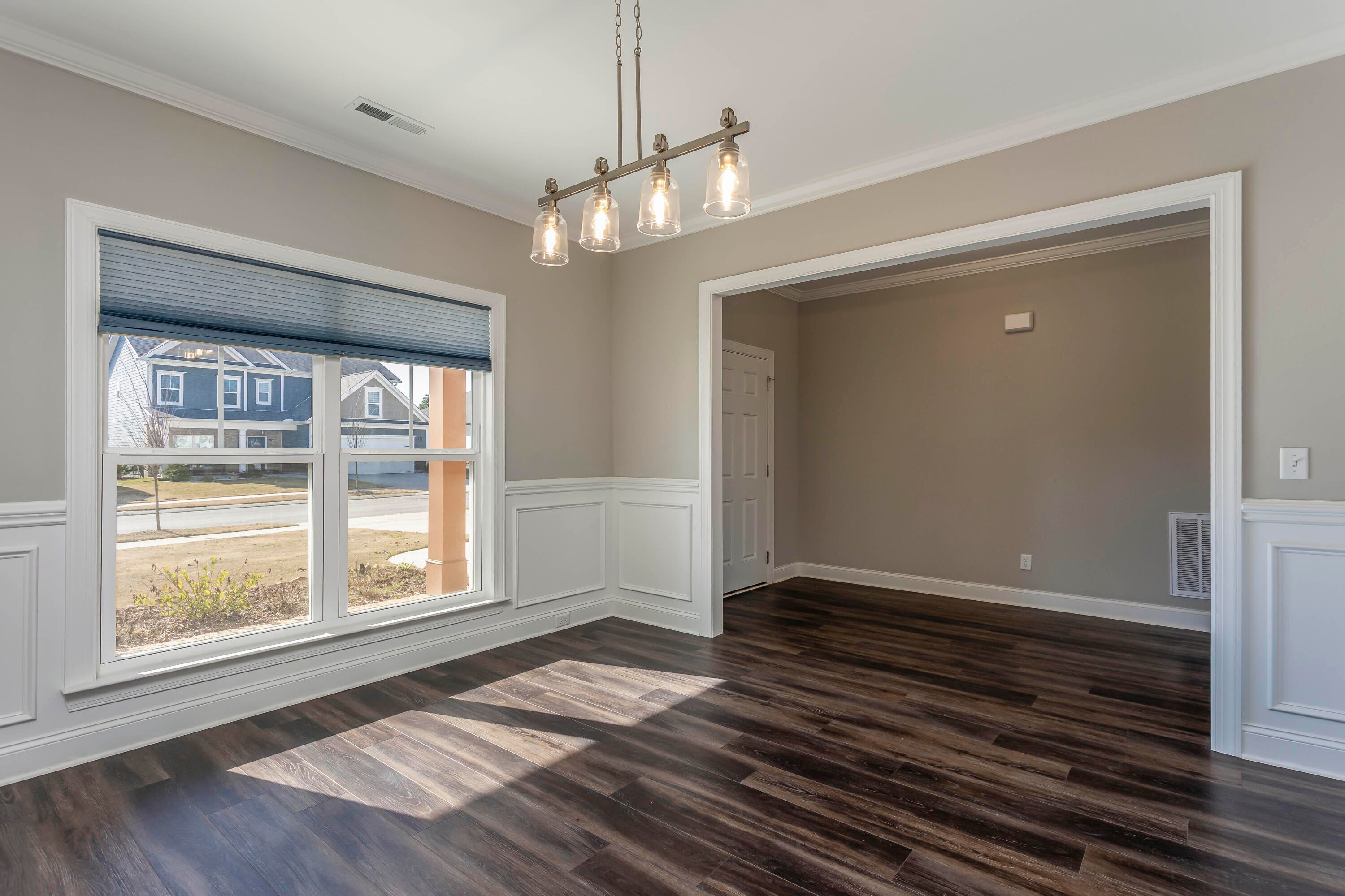 Chattanooga, Tennessee, 37421, United States, 4 Bedrooms Bedrooms, ,3 BathroomsBathrooms,Residential,For Sale,2000498