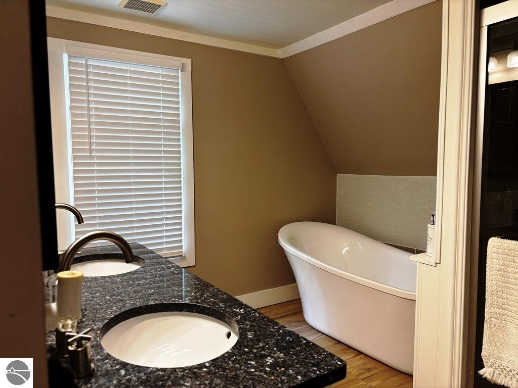 Traverse City, Michigan, 49684, United States, 3 Bedrooms Bedrooms, ,2 BathroomsBathrooms,Residential,For Sale,1882557
