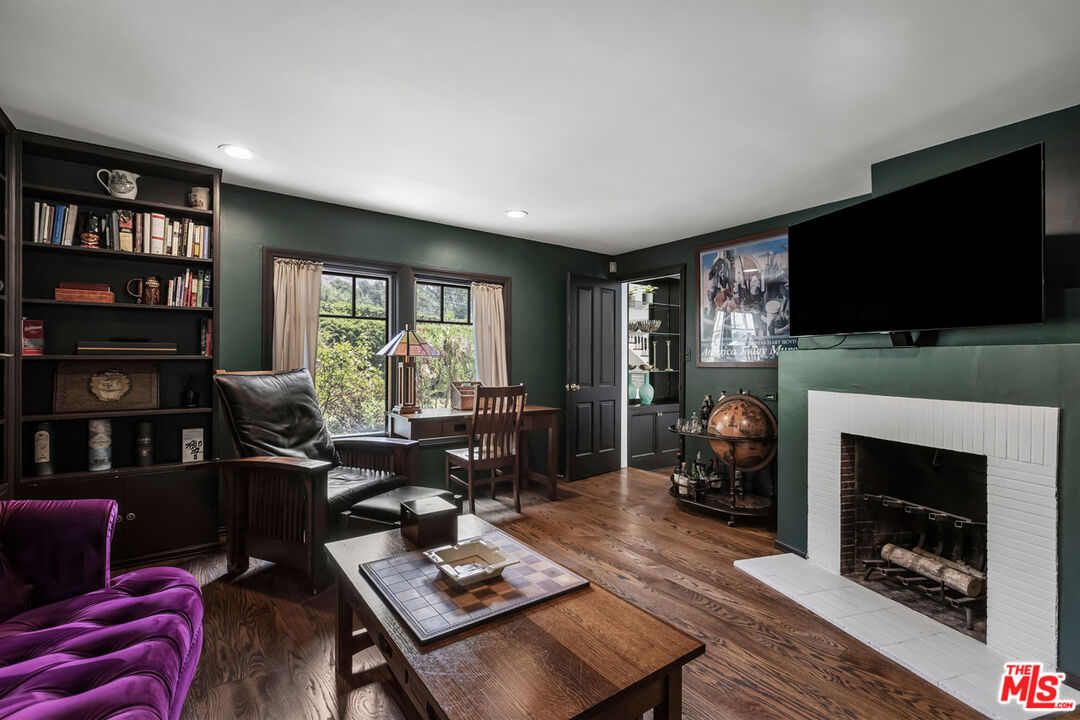 Altadena, California, 91001, United States, 4 Bedrooms Bedrooms, ,4 BathroomsBathrooms,Residential,For Sale,1992160