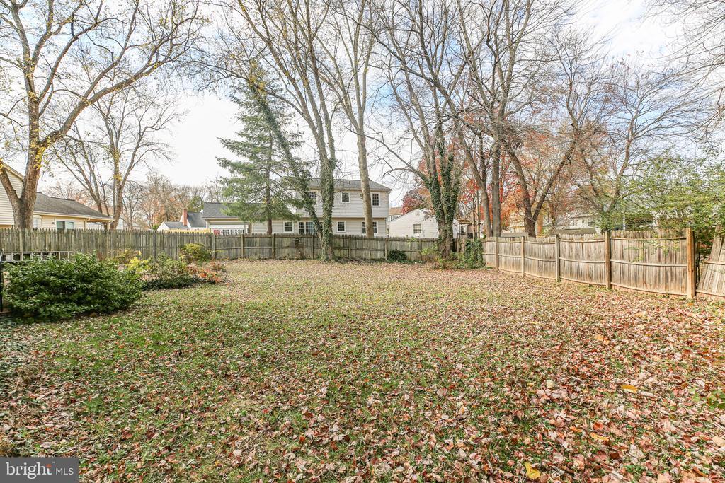 Springfield, Virginia, 22153, United States, 4 Bedrooms Bedrooms, ,4 BathroomsBathrooms,Residential,For Sale,1992836