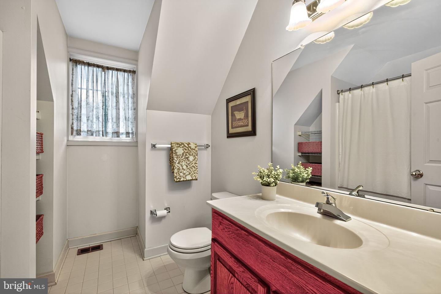 Downingtown, Pennsylvania, 19335, United States, 4 Bedrooms Bedrooms, ,3 BathroomsBathrooms,Residential,For Sale,1939162