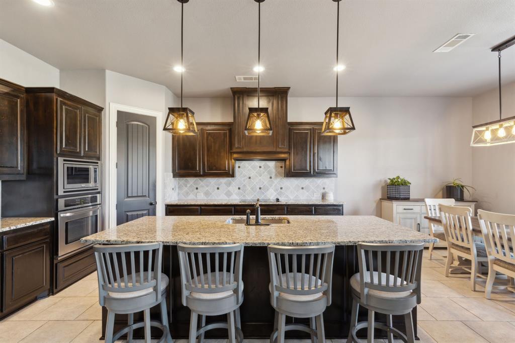 Midlothian, Texas, 76065, United States, 4 Bedrooms Bedrooms, ,4 BathroomsBathrooms,Residential,For Sale,1752468