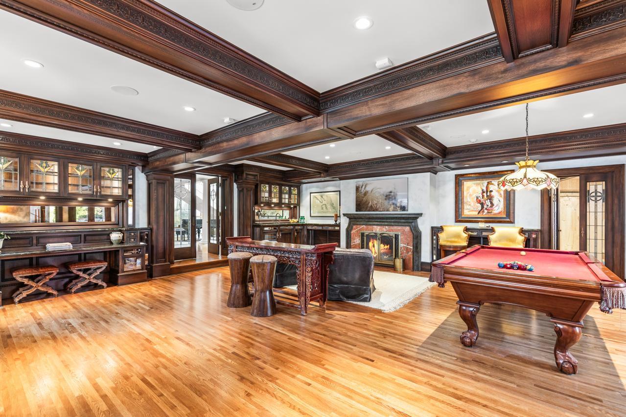 Minneapolis, Minnesota, 55405, United States, 4 Bedrooms Bedrooms, ,4 BathroomsBathrooms,Residential,For Sale,1821266