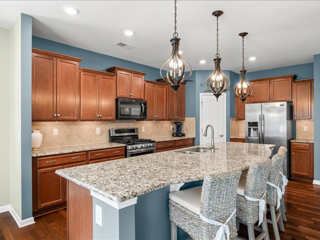 Fort Mill, South Carolina, 29715, United States, 3 Bedrooms Bedrooms, ,3 BathroomsBathrooms,Residential,For Sale,1981901