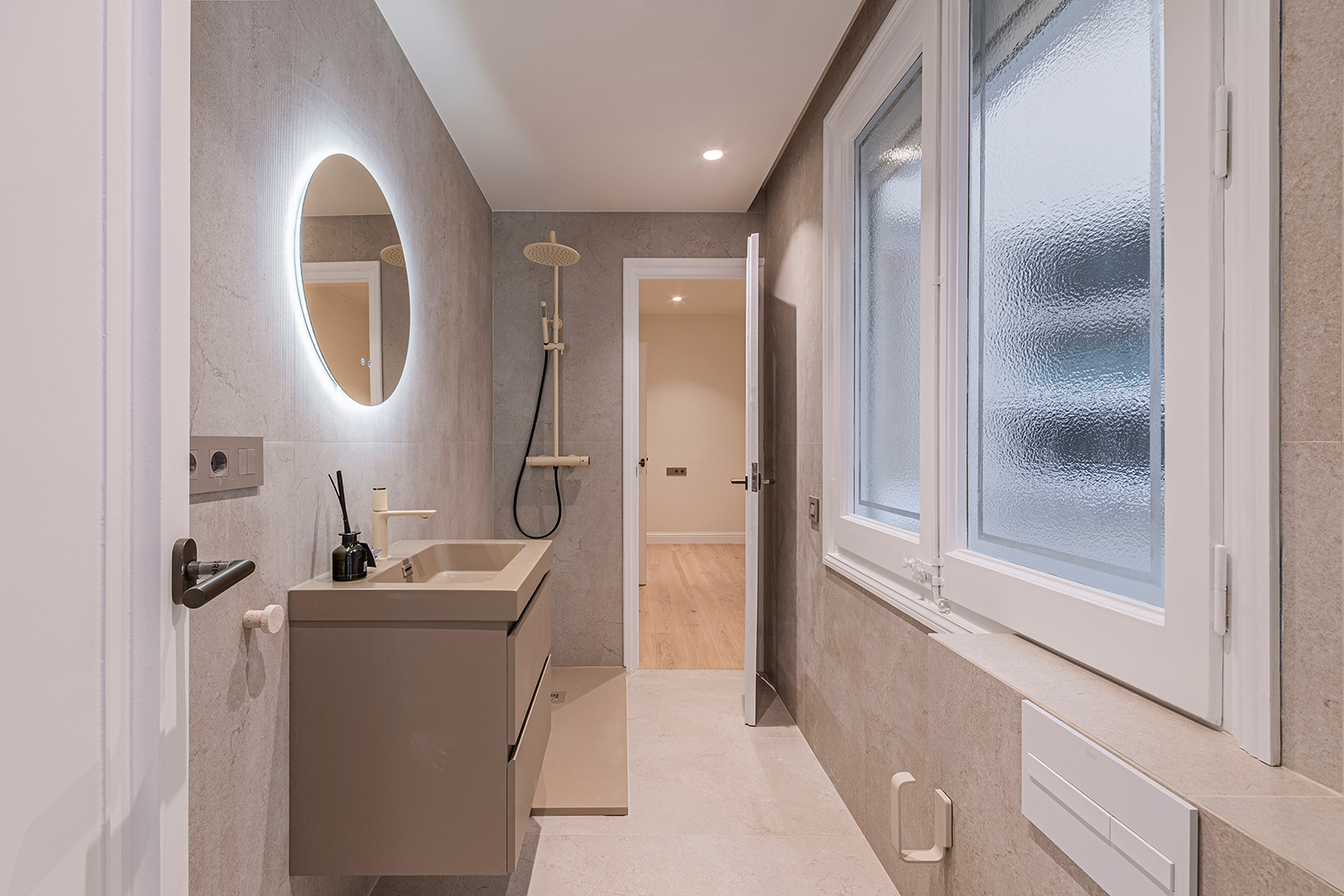  Beautiful brand-new flat next to Consell de Cent - 物件實景