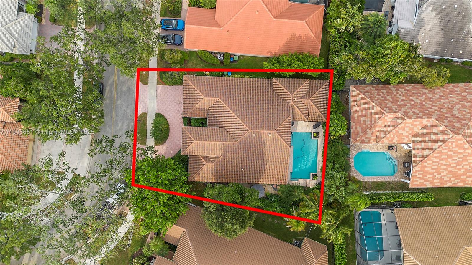 Weston, Florida, 33332, United States, 5 Bedrooms Bedrooms, ,4 BathroomsBathrooms,Residential,For Sale,1987743