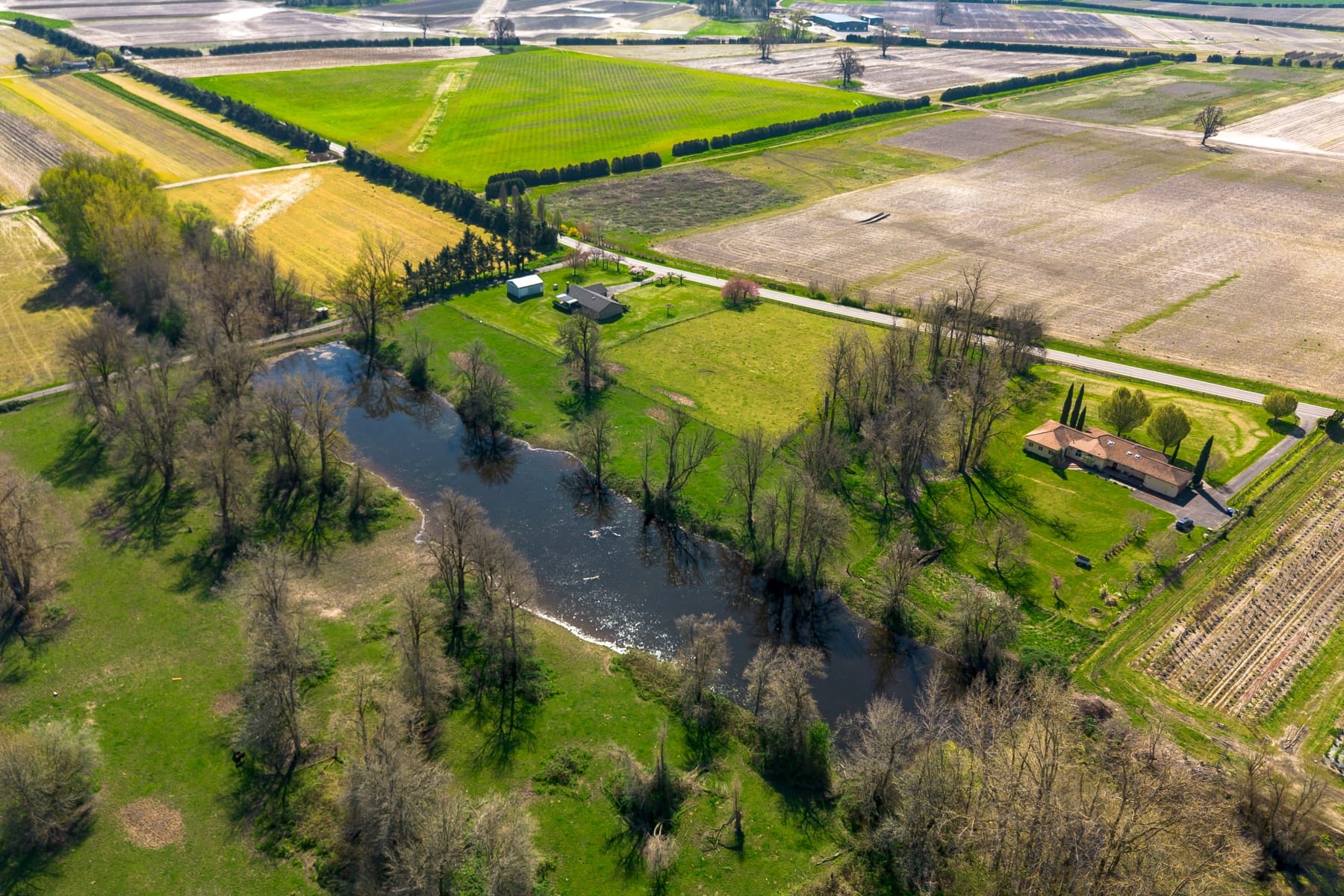  19330 NW GILLIHAN RD Portland, OR 97231 - 物件實景