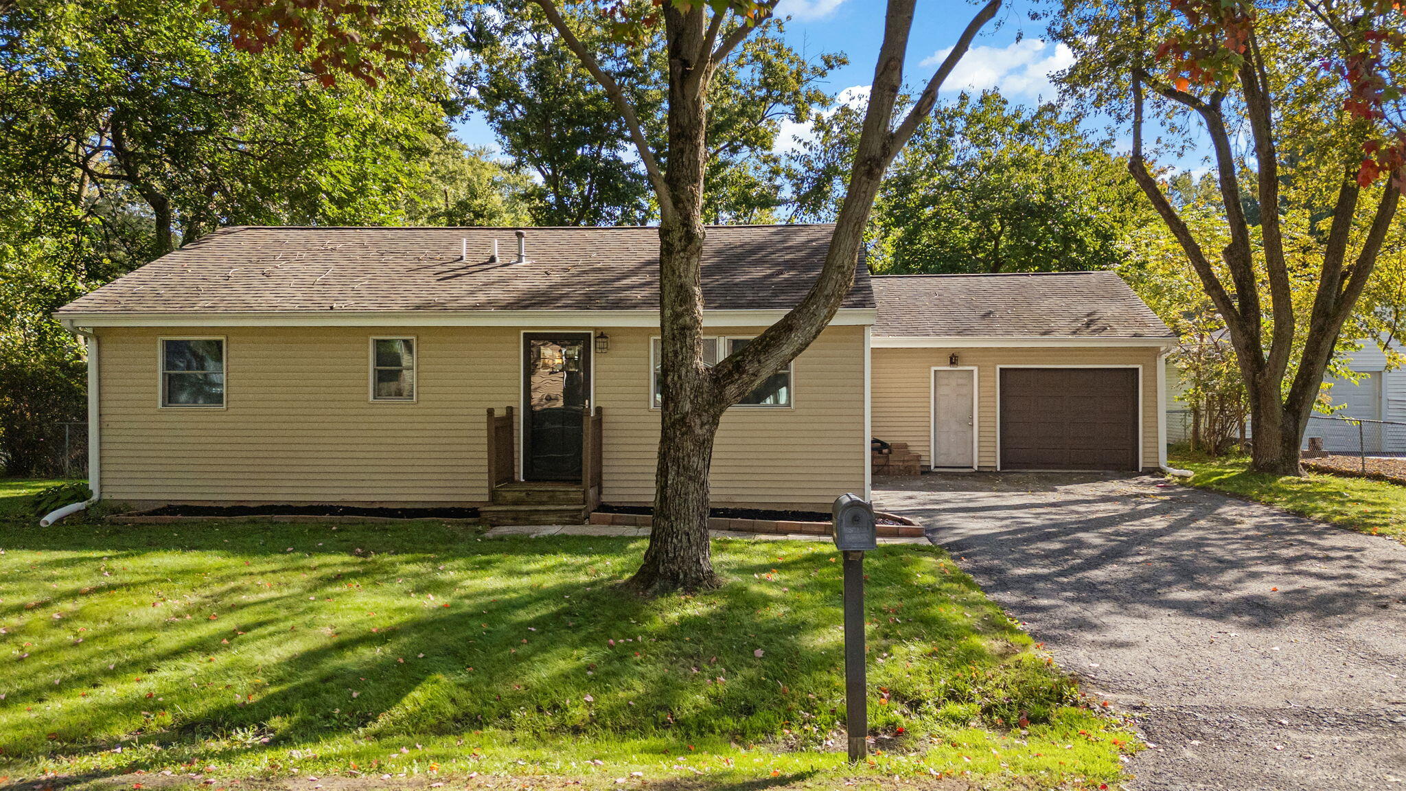 Smilax Ln, Valparaiso, IN 46383 #1