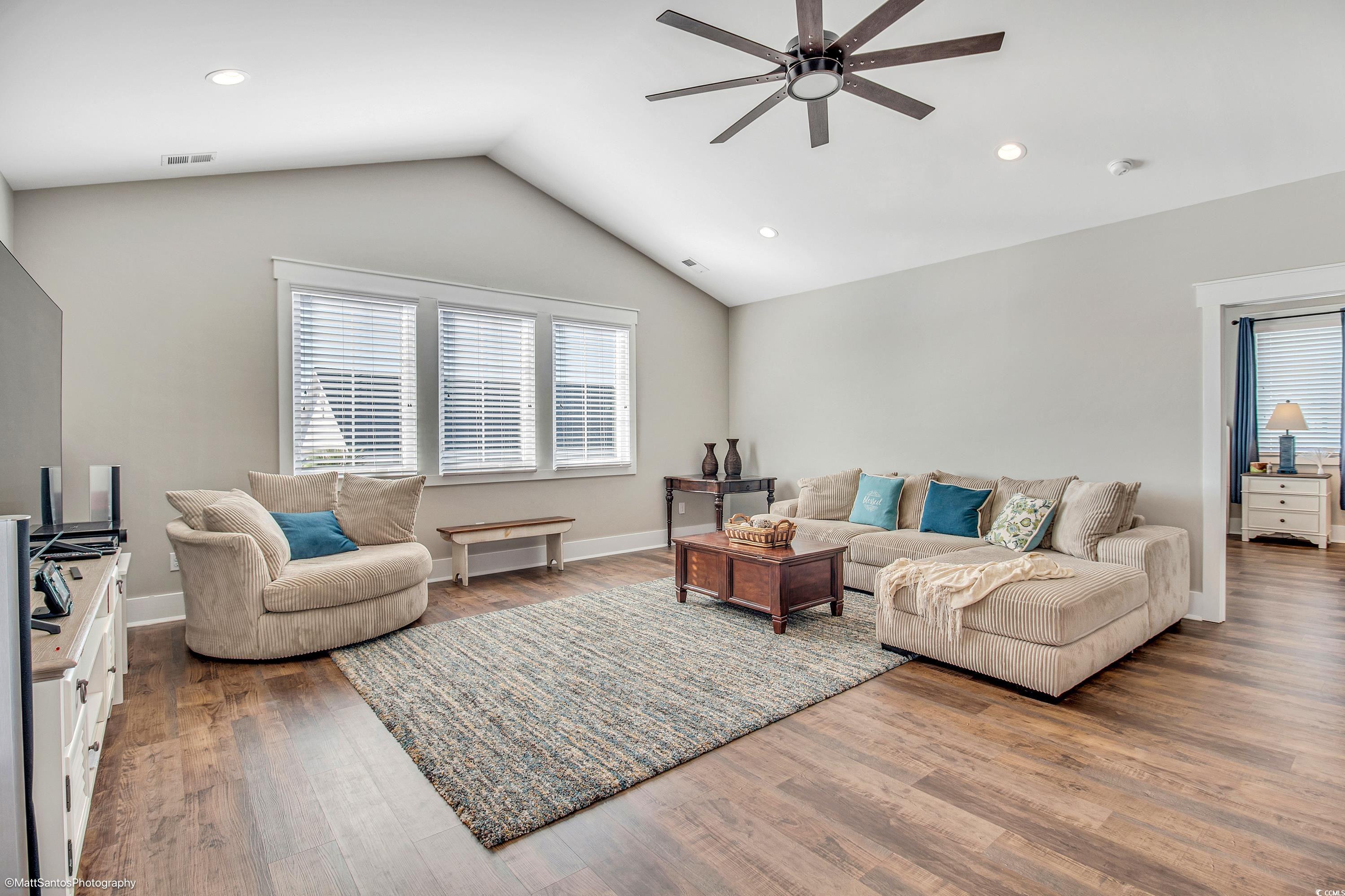 North Myrtle Beach, South Carolina, 29582, United States, 5 Bedrooms Bedrooms, ,6 BathroomsBathrooms,Residential,For Sale,1996456