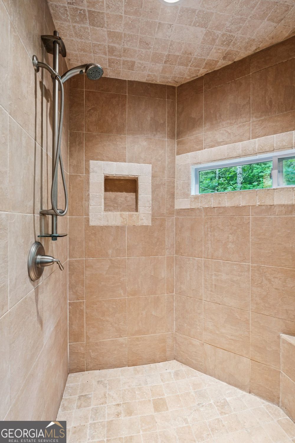 Ellijay, Georgia, 30540, United States, 3 Bedrooms Bedrooms, ,4 BathroomsBathrooms,Residential,For Sale,1952403