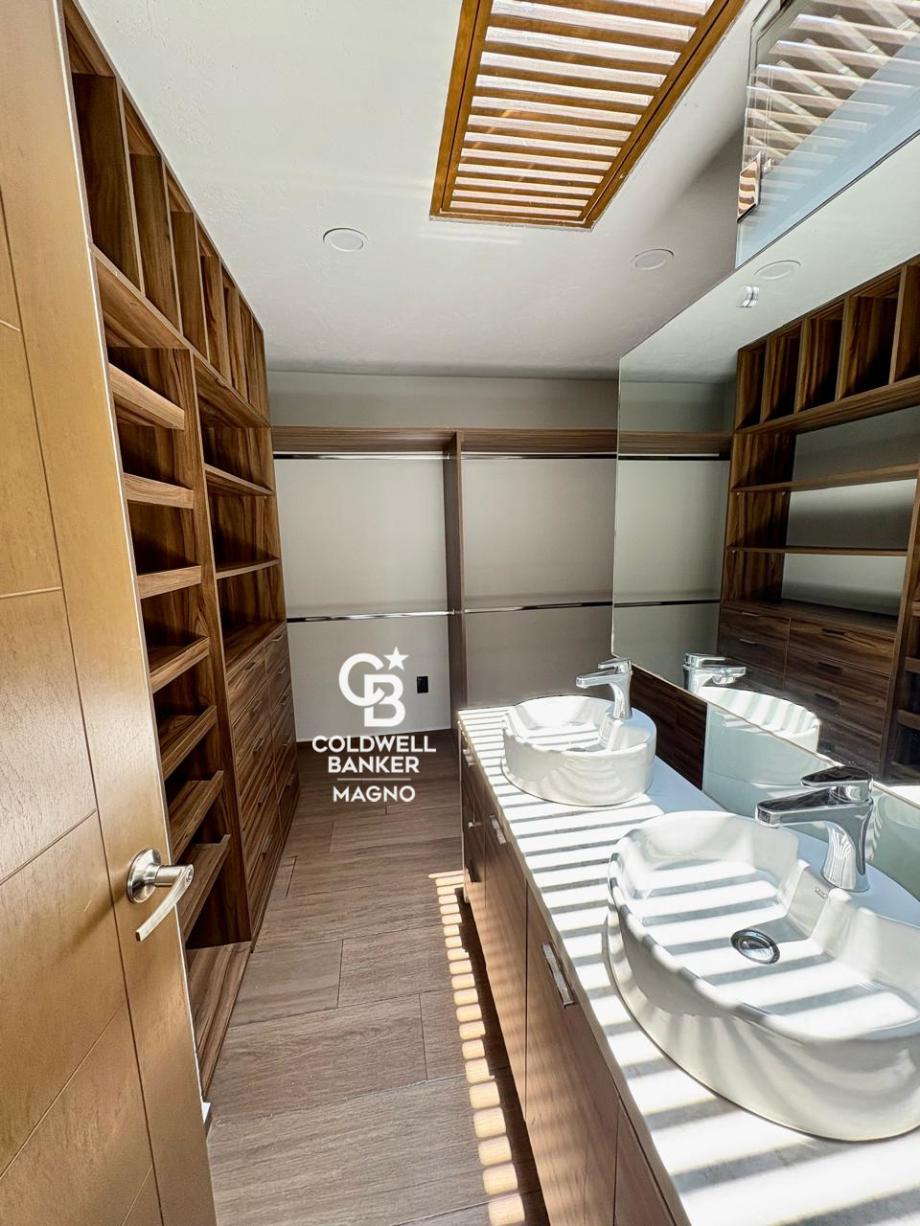 Cuajimalpa de Morelos, Ciudad de México, 05240, Mexico, 3 Bedrooms Bedrooms, ,3 BathroomsBathrooms,Residential,For Sale,1918585