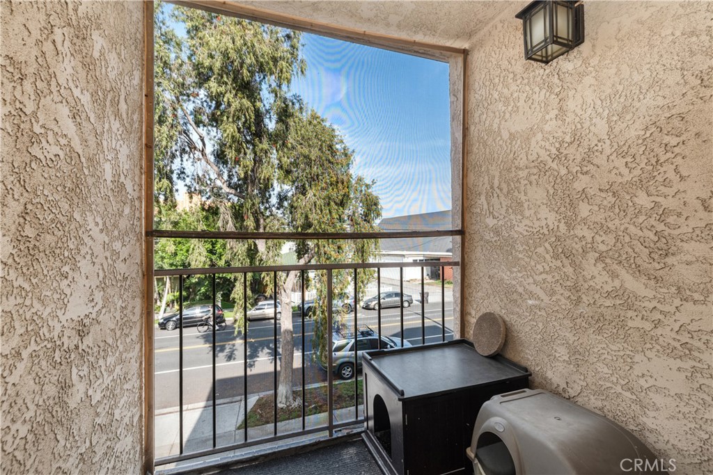 Long Beach, California, 90802, United States, 2 Bedrooms Bedrooms, ,2 BathroomsBathrooms,Residential,For Sale,1991408