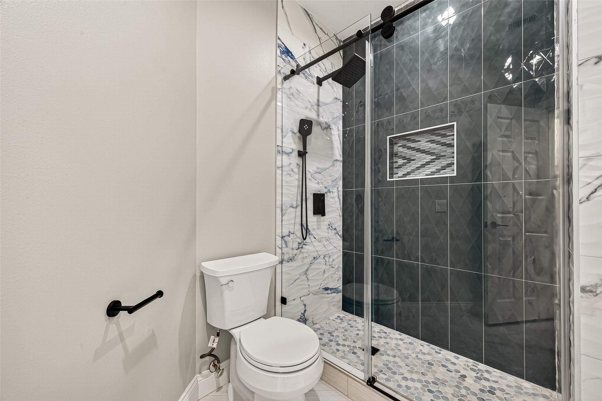 Katy, Texas, 77494, United States, 5 Bedrooms Bedrooms, ,5 BathroomsBathrooms,Residential,For Sale,1976436