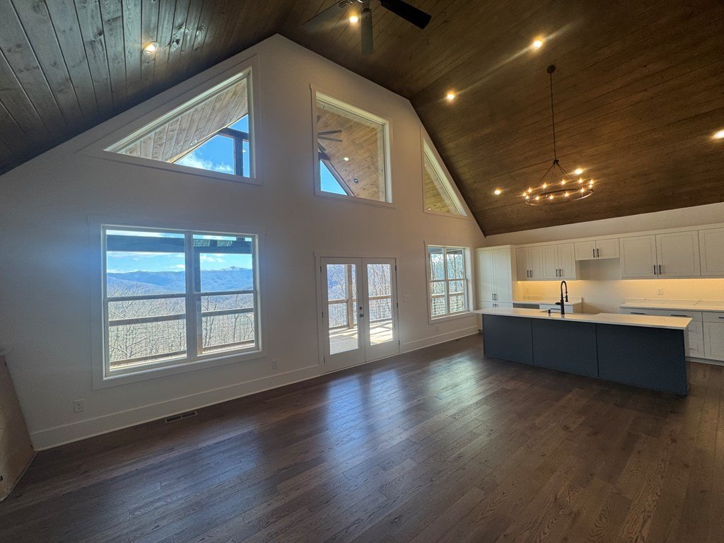 Young Harris, Georgia, 30582, United States, 3 Bedrooms Bedrooms, ,2 BathroomsBathrooms,Residential,For Sale,2010979