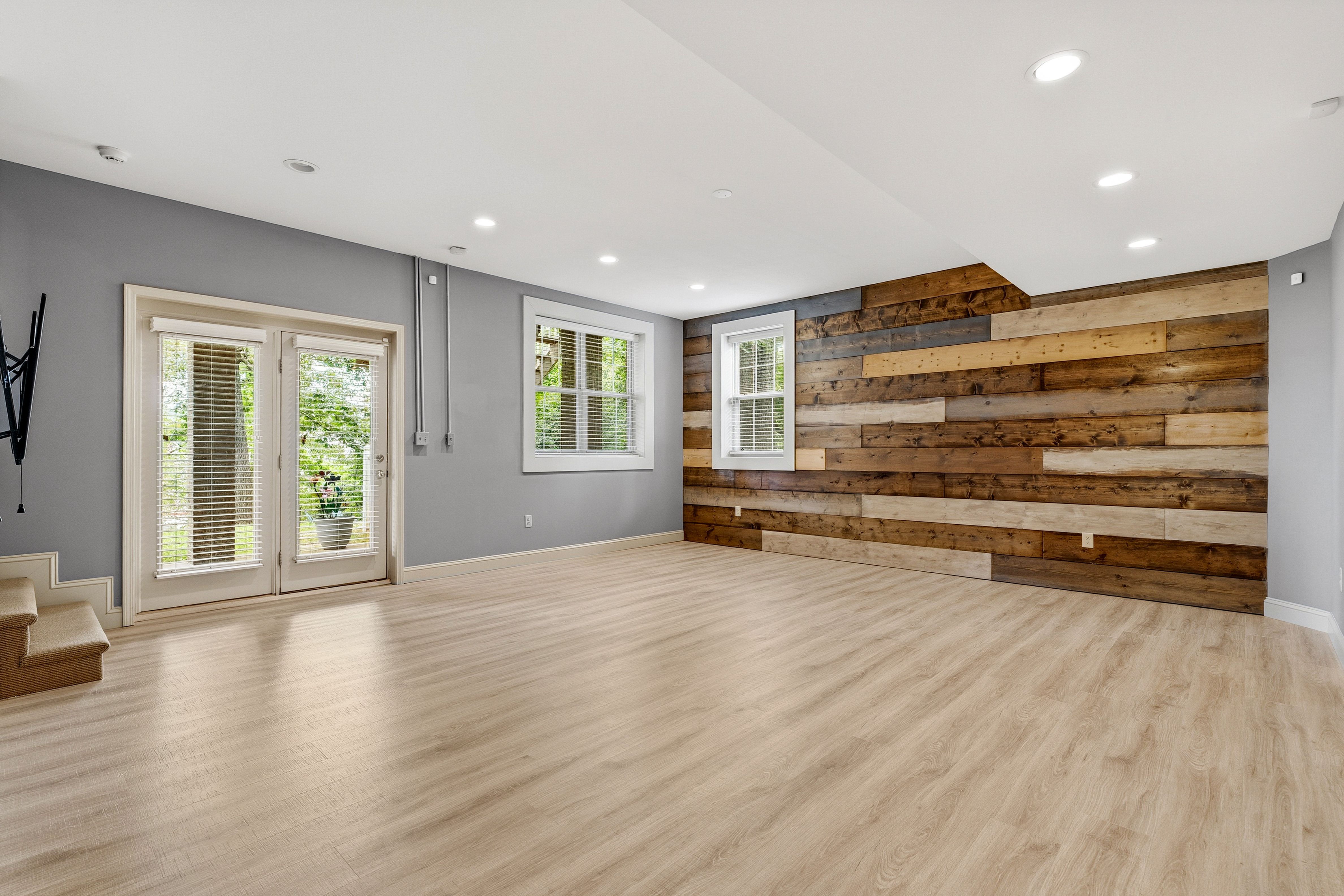  4713 Lyons View Pike, Knoxville, TN 37919 - 物件實景
