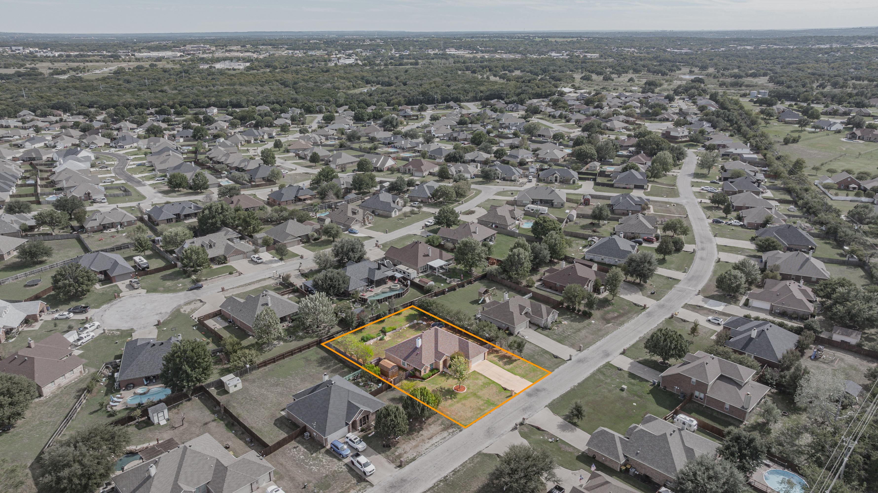  3128 Meandering Way, Granbury, TX, 76049 - 物件實景