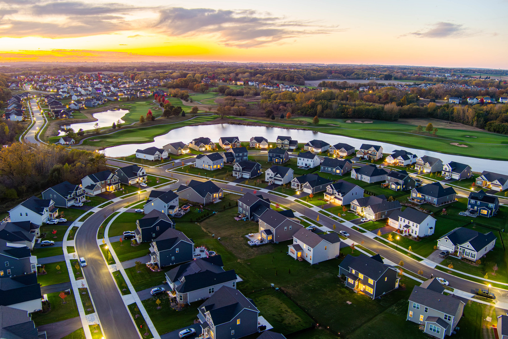 Elgin, Illinois, 60124, United States, 4 Bedrooms Bedrooms, ,3 BathroomsBathrooms,Residential,For Sale,1941075