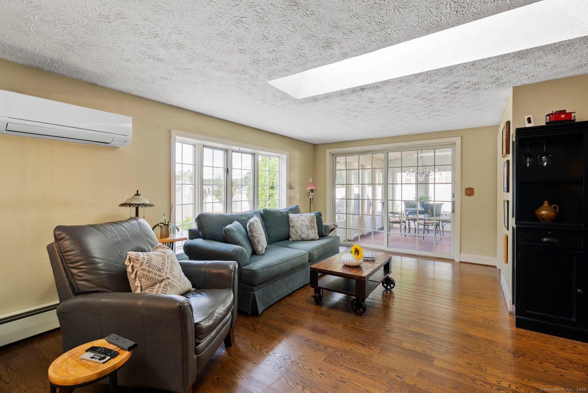 Rocky Hill, Connecticut, 06067, United States, 3 Bedrooms Bedrooms, ,3 BathroomsBathrooms,Residential,For Sale,1944890
