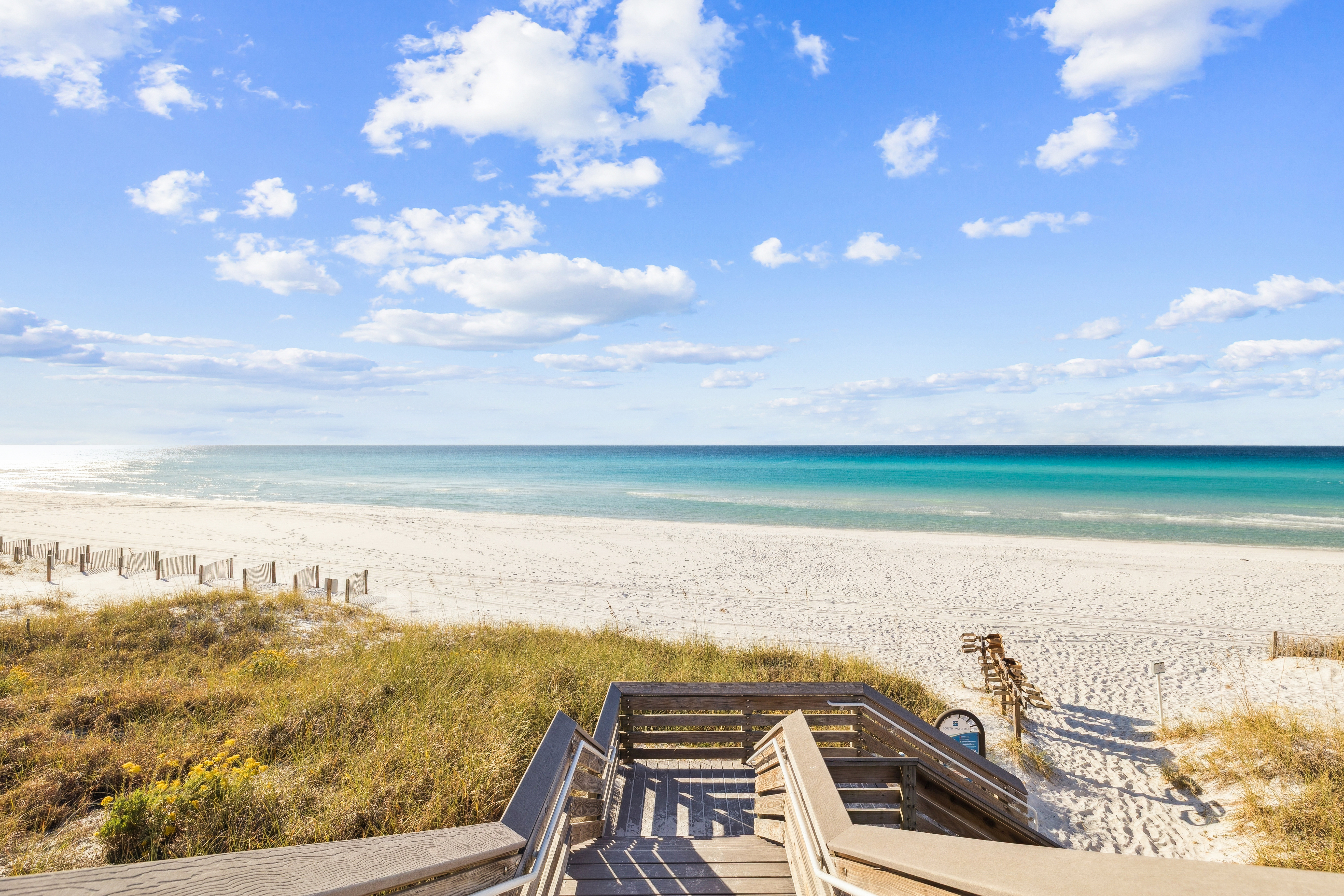  Custom Coastal Luxury with Walkable Beach Access - 物件實景