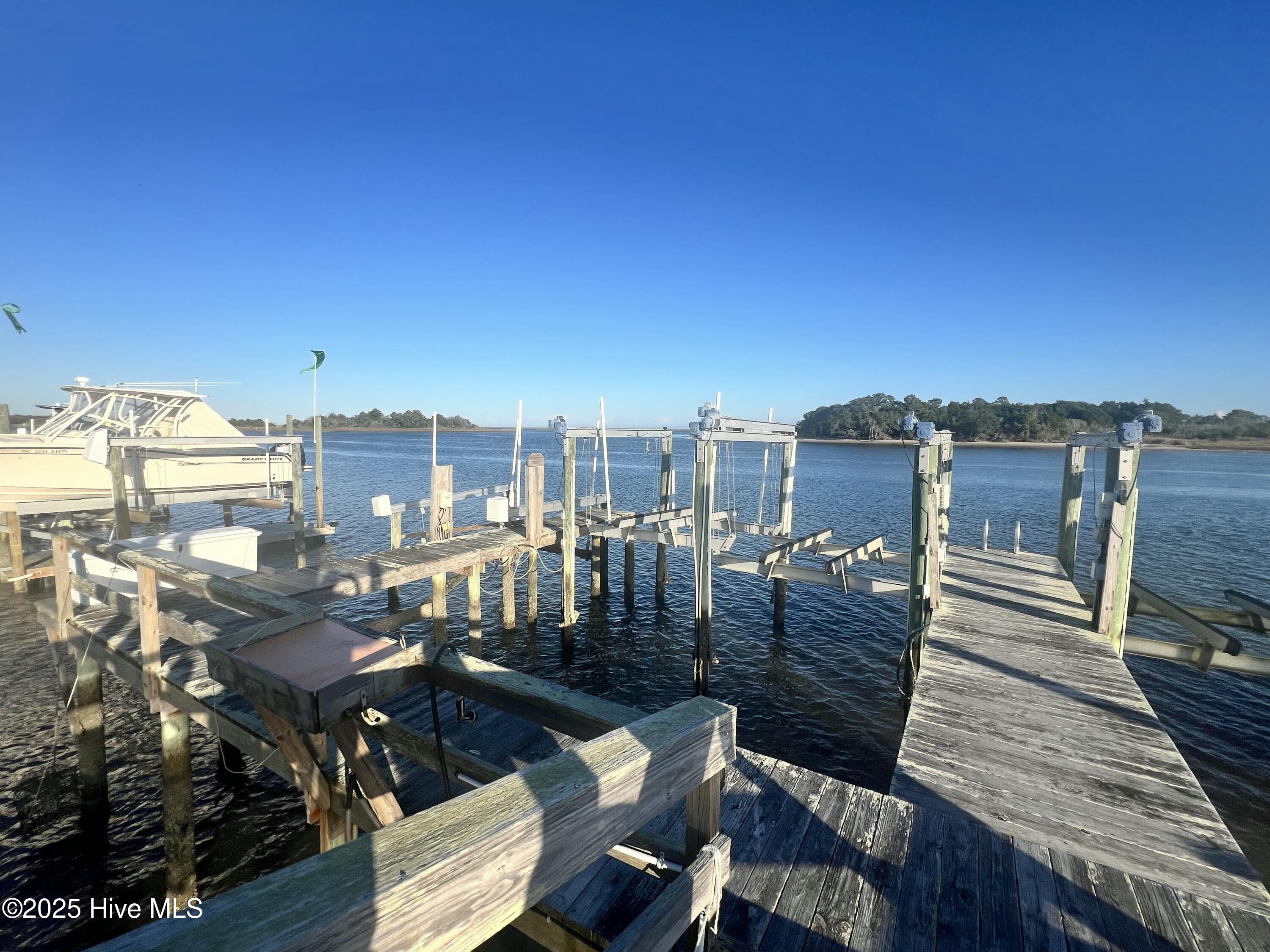 Wilmington, North Carolina, 28409, United States, 5 Bedrooms Bedrooms, ,4 BathroomsBathrooms,Residential,For Sale,1730628
