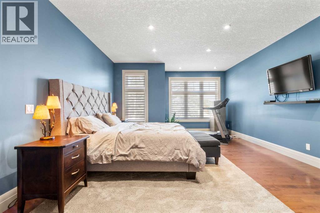 CALGARY, Alberta, T2E 2A7, CA, 5 Bedrooms Bedrooms, ,3 BathroomsBathrooms,Residential,For Sale,1947976